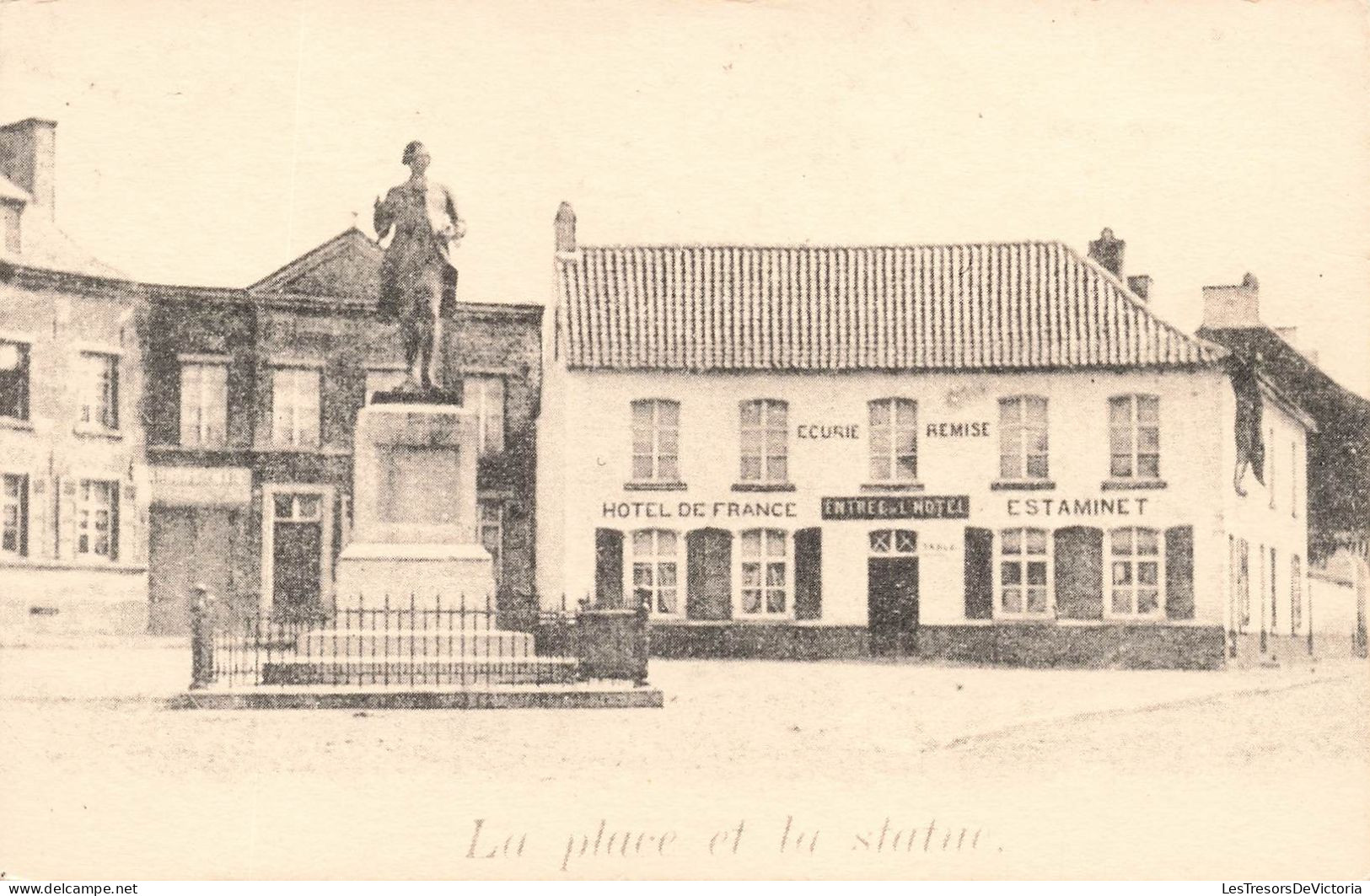 BELGIQUE - Beloeil - La Place Et La Statue Du Feld Maréchal - Carte Postale - Belöil