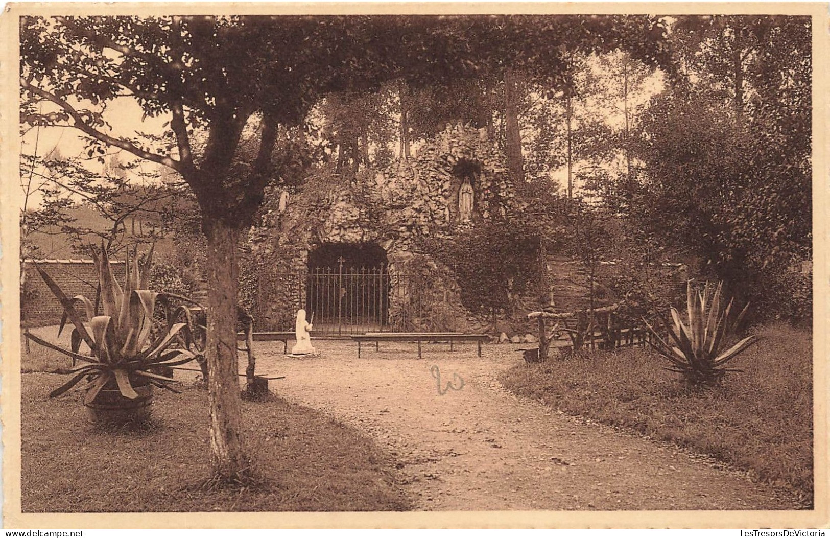 BELGIQUE - St Pierre Leeuw - Institut St Antoine De Padoue - La Grotte - Carte Postale Ancienne - Sint-Pieters-Leeuw