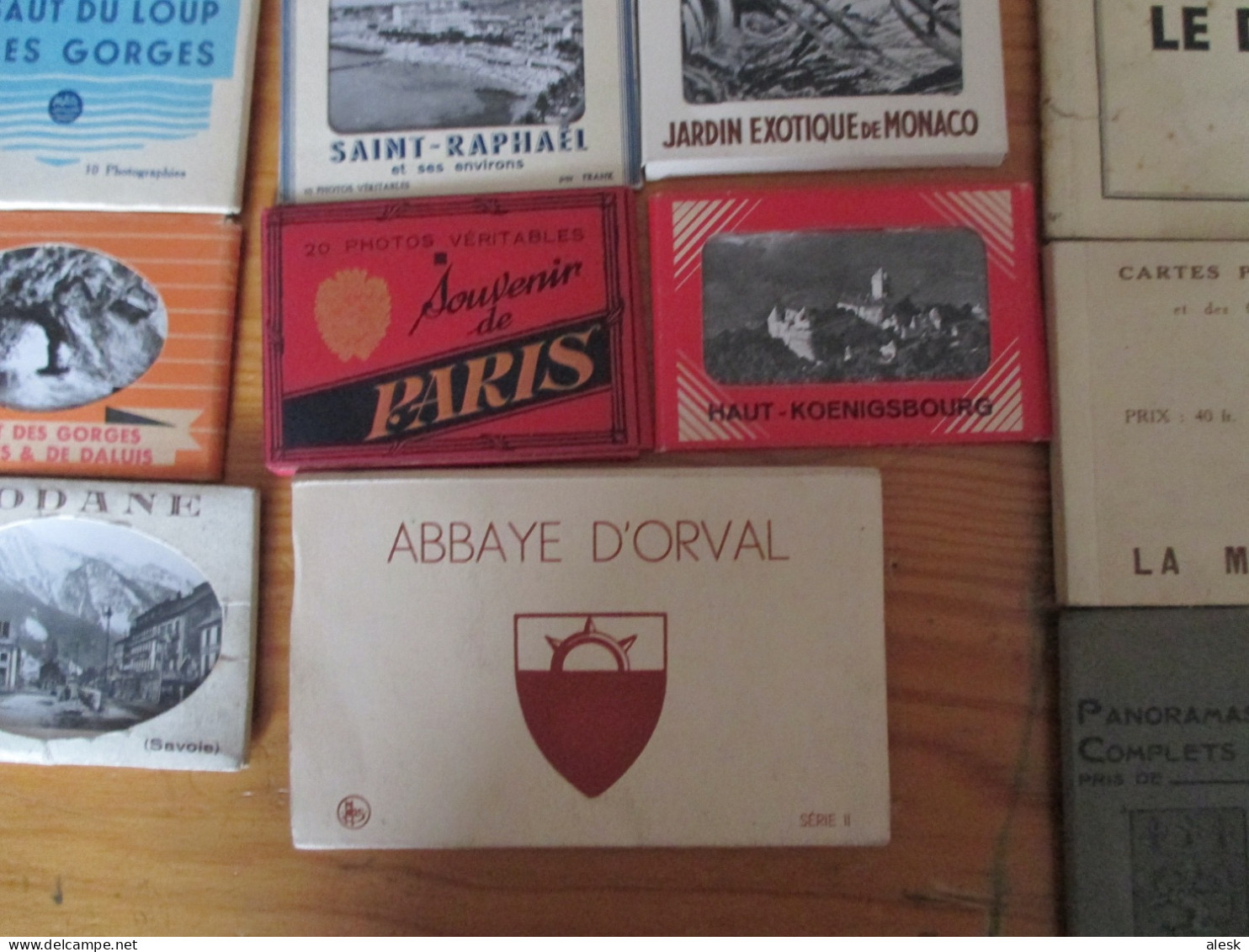 CARTES-POSTALES - Lot 46 Carnet Et Pochettes - Voir 14 Scannes - 100 - 499 Cartes