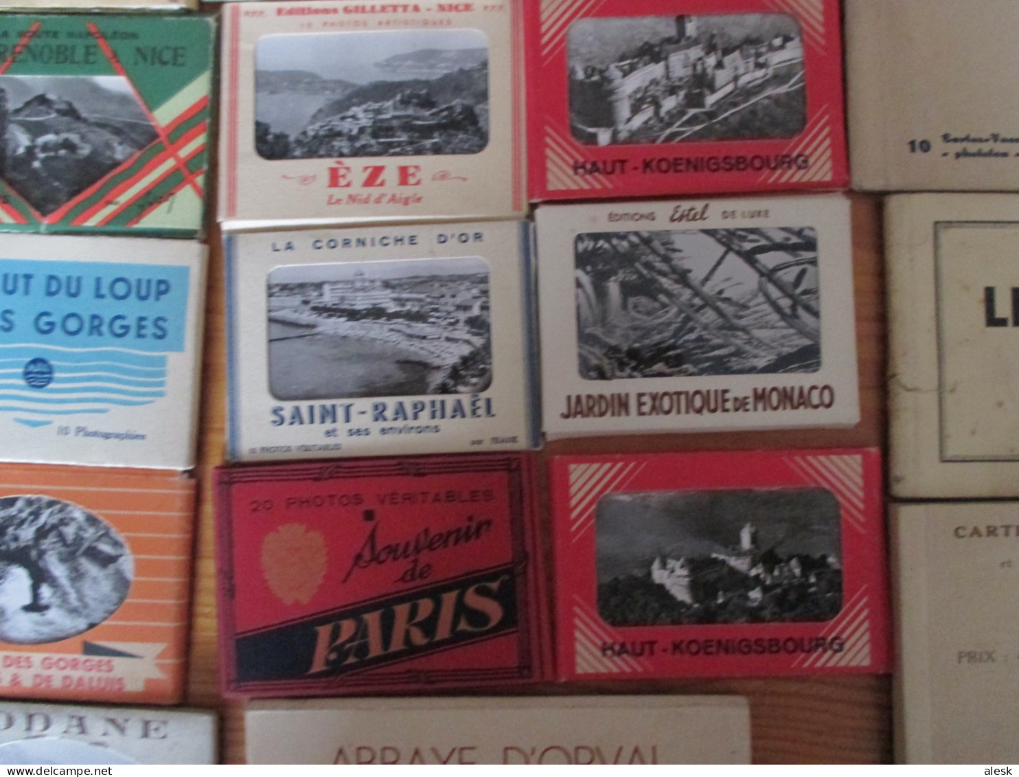 CARTES-POSTALES - Lot 46 Carnet Et Pochettes - Voir 14 Scannes - 100 - 499 Cartes