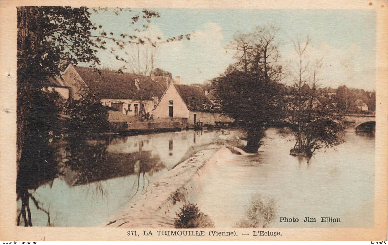 La Trimouille * Vue Sur L'écluse - La Trimouille