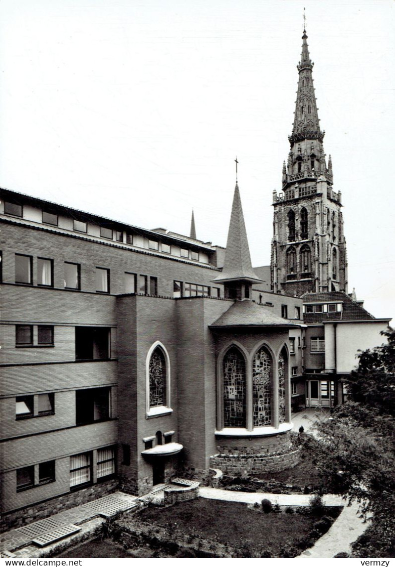 ANDERLECHT : Clinique Ste-Anne - Vue Extérieure Sur Le Choeur De La Chapelle - Photo Véritable - Anderlecht