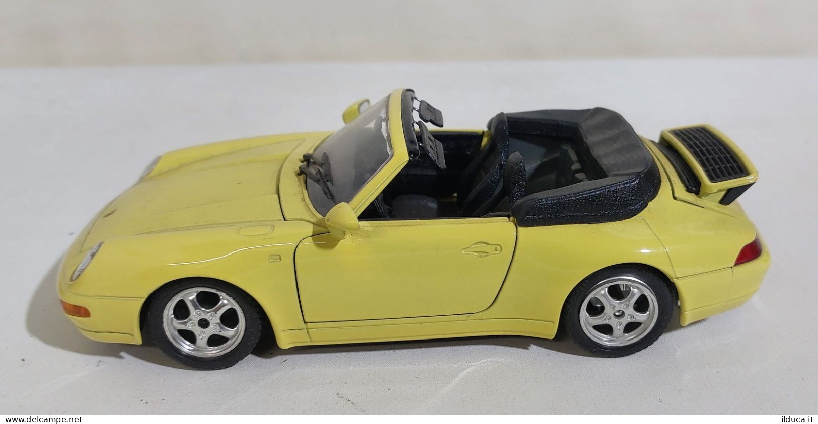 54205 BURAGO 1/24 - Porsche 911 Carrera (1993) Cabriolet - Giallo - Burago