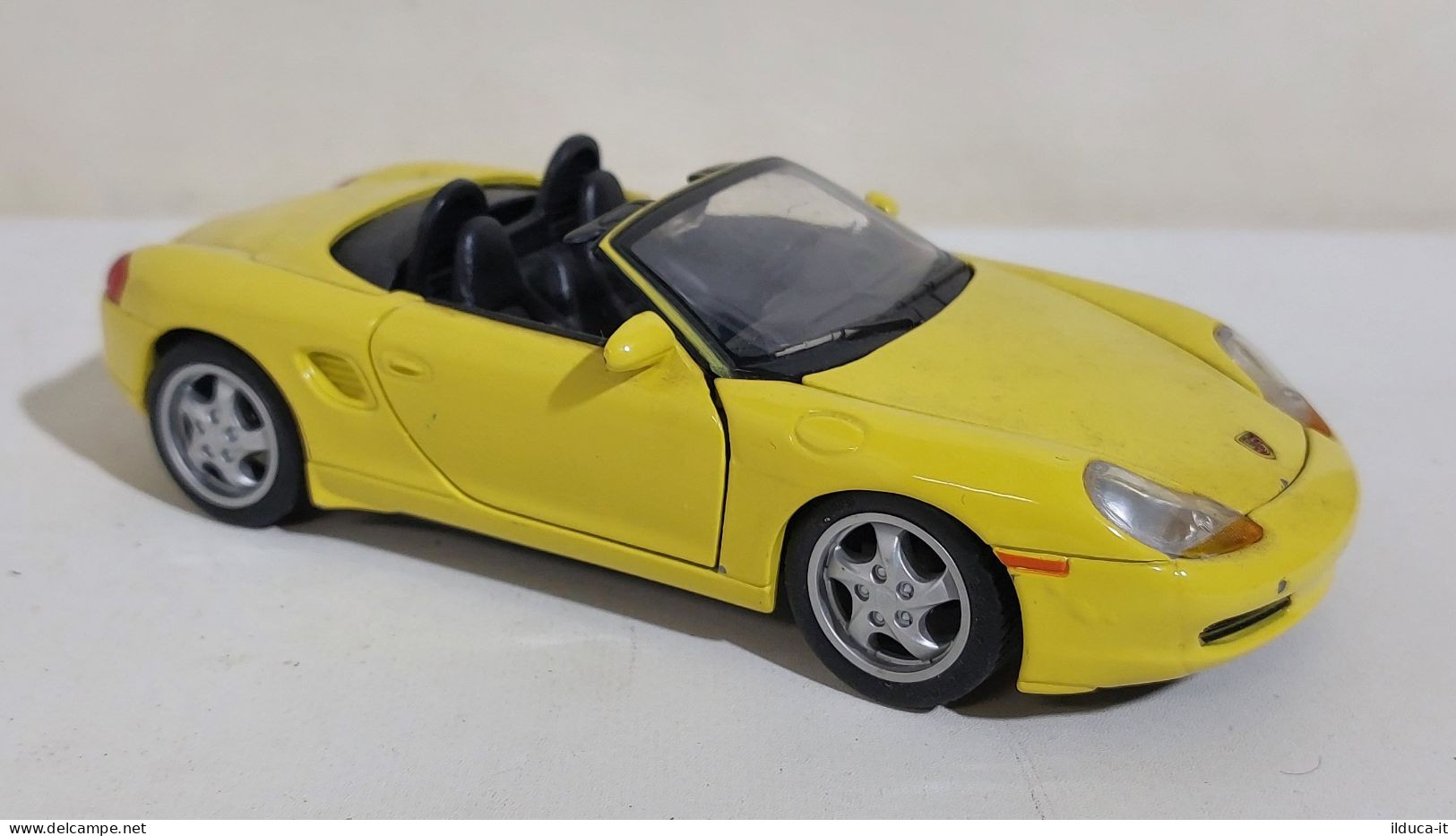 54221 MAISTO 1/24 - Porsche Boxster - Giallo - Maisto