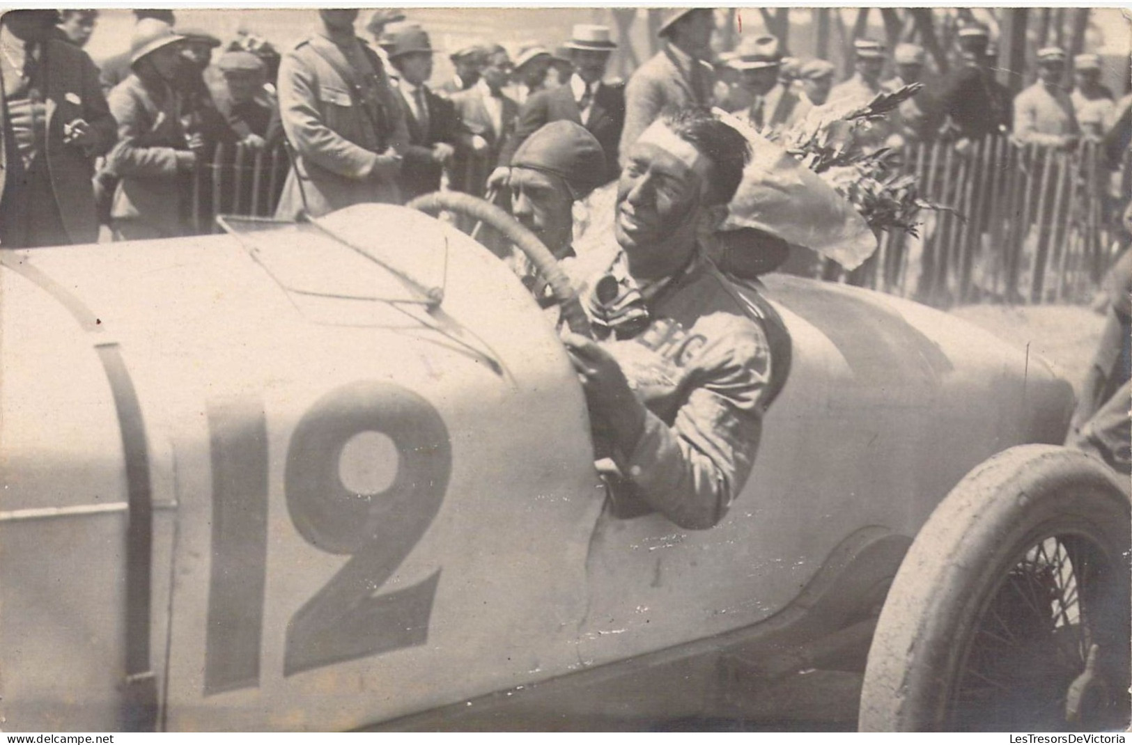 Carte Photo - Pilote - Le Mans - Coureur Automobile - Course Formule 1  -  Carte Postale Ancienne - Le Mans