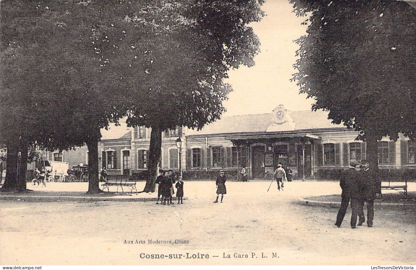 France - Cosne Sur Loire - La Gare - Aux Arts Modernes - Animé -  Carte Postale Ancienne - Cosne Cours Sur Loire