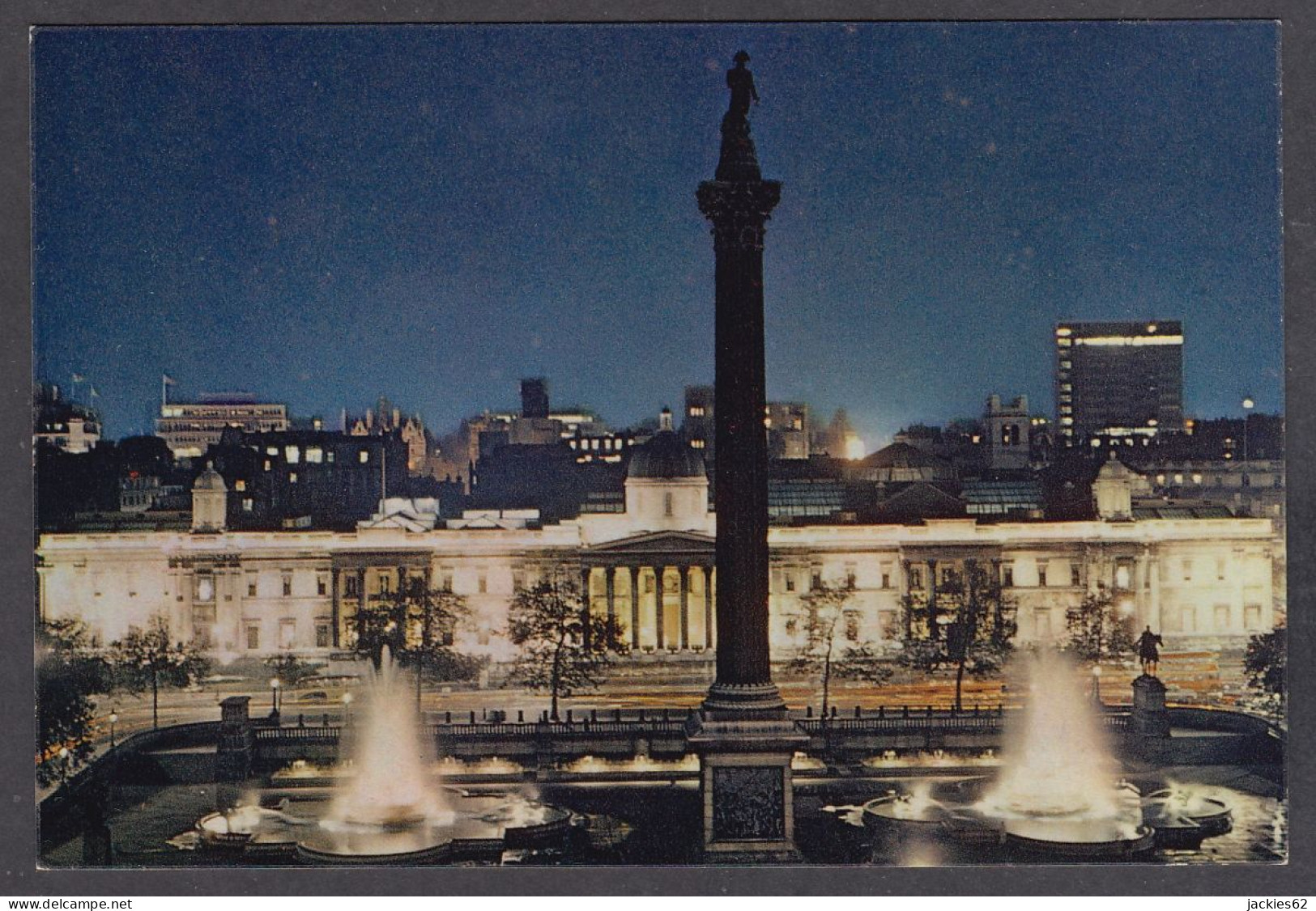 111053/ LONDON, Trafalgar Square And The National Gallery By Night - Trafalgar Square