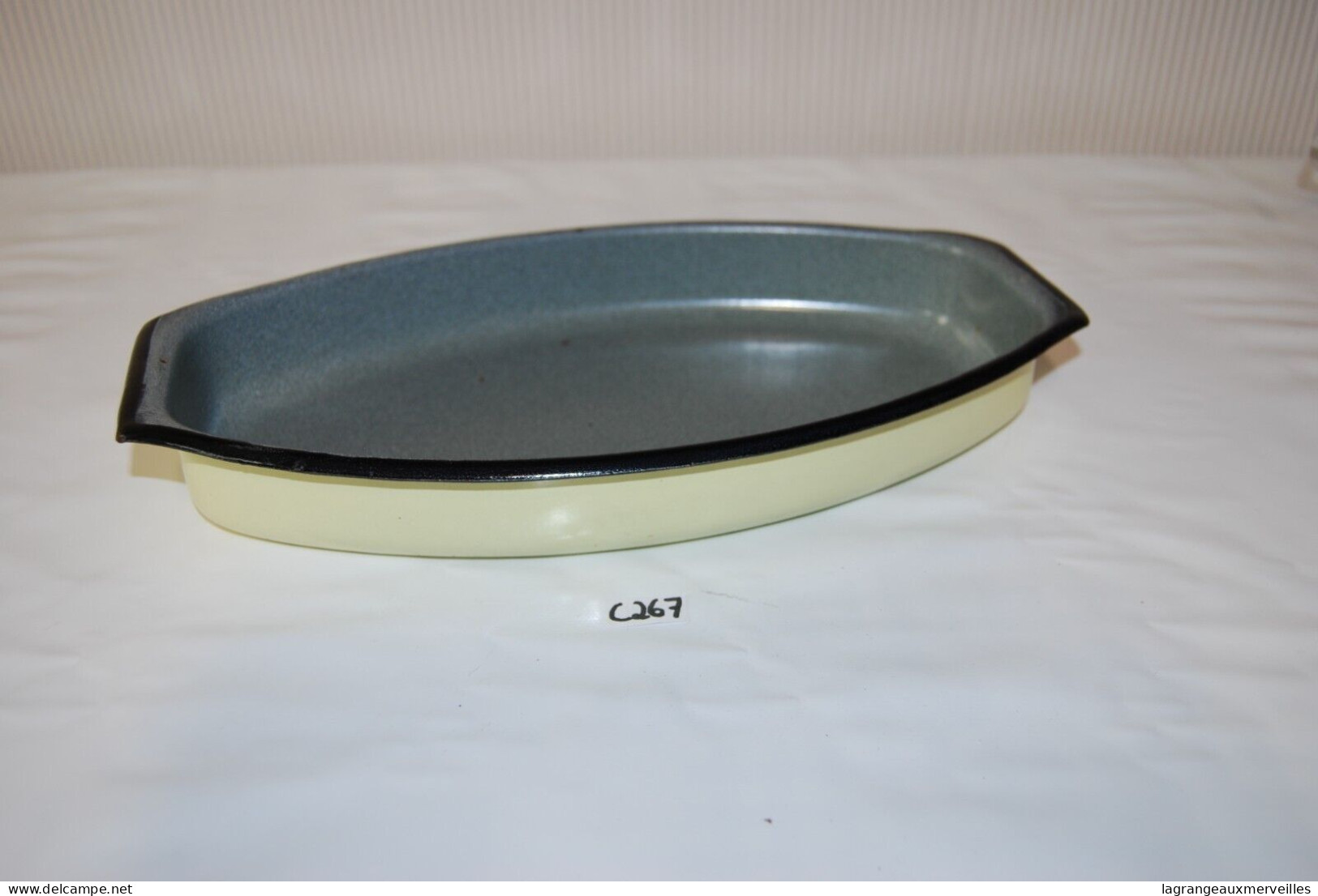 C267 Ancien Plat - Cuisine Vintage - Plats