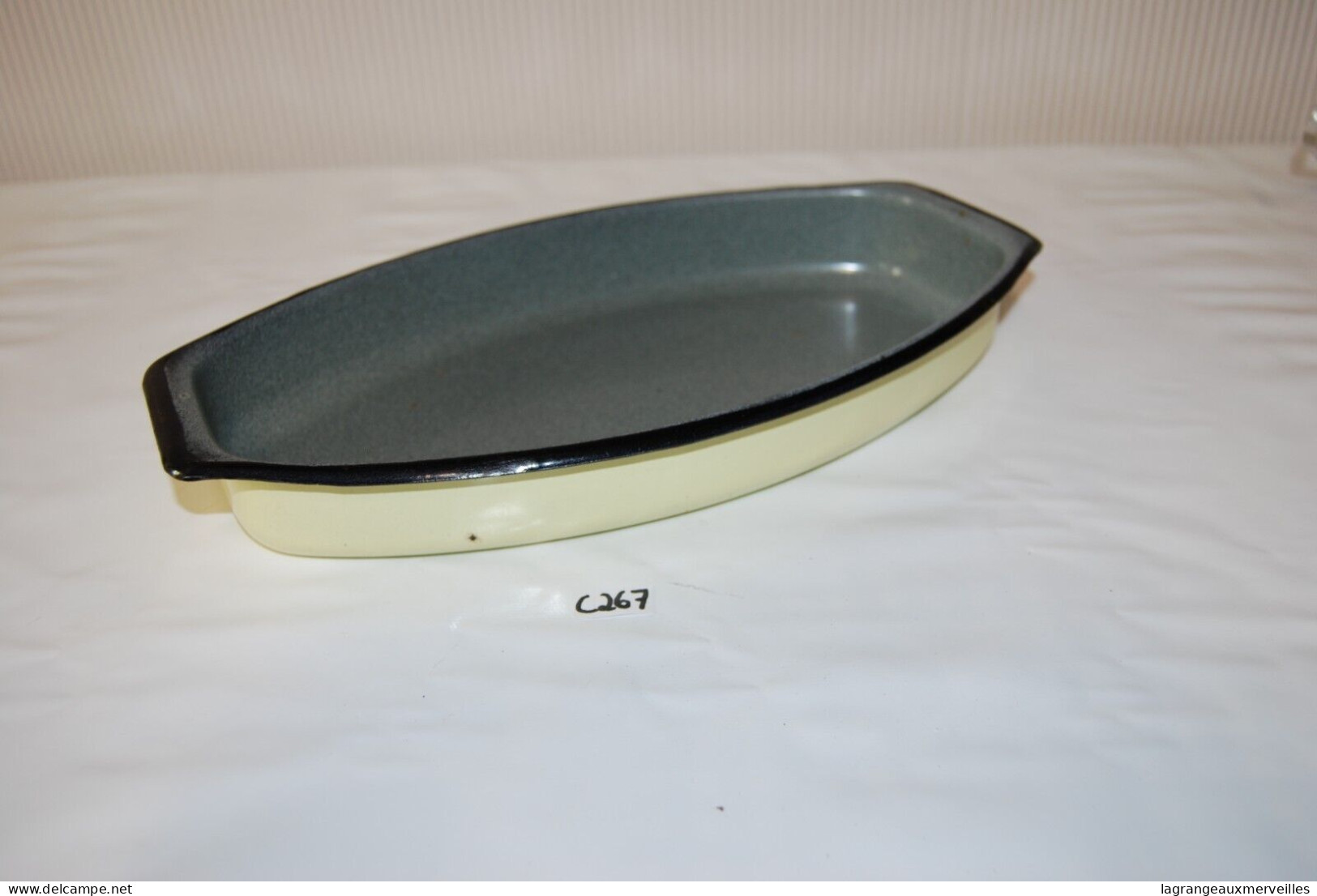 C267 Ancien Plat - Cuisine Vintage - Plats