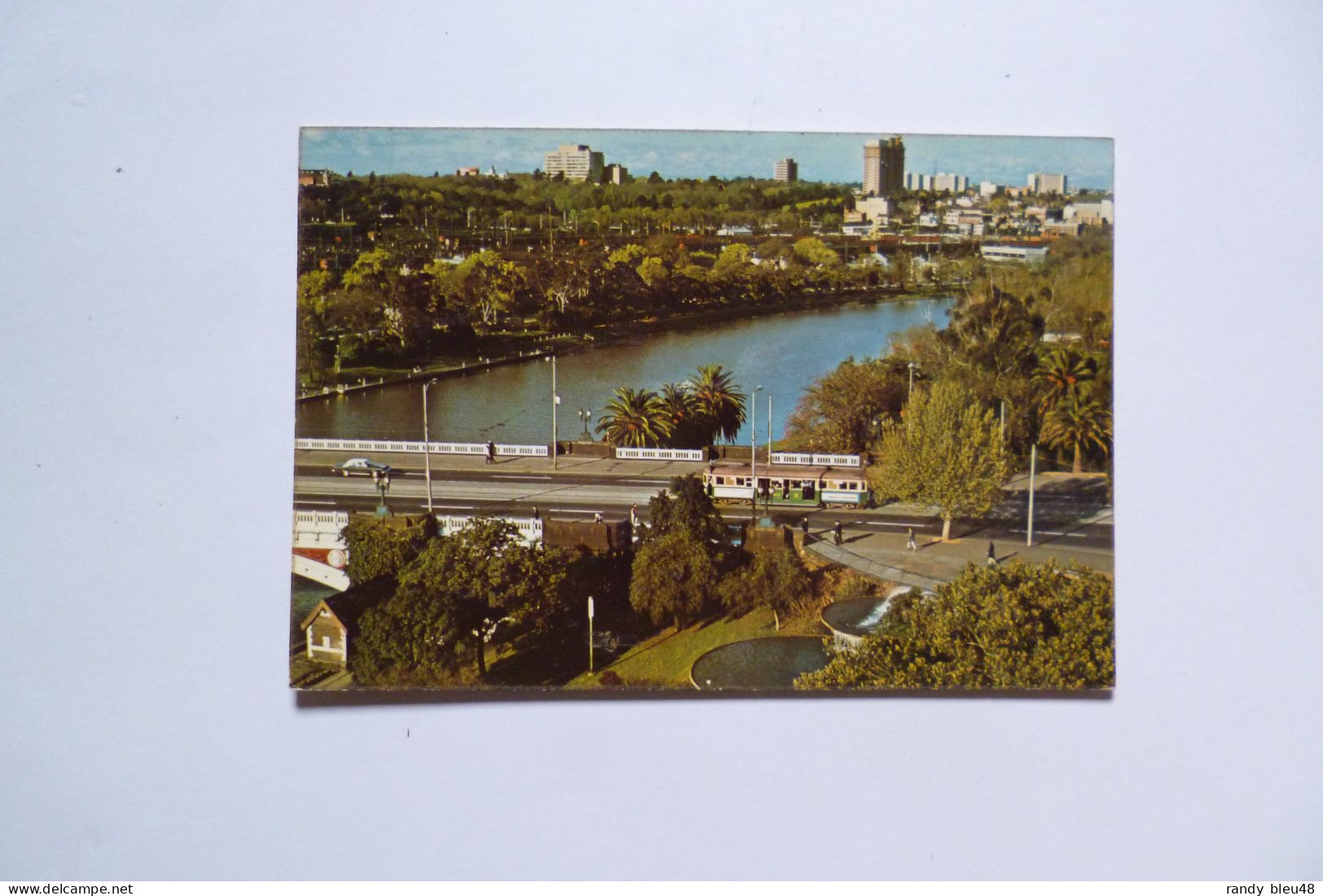 MELBOURNE  -  Princes Bridge And South Gate Fountain  -  AUSTRALIE - Melbourne