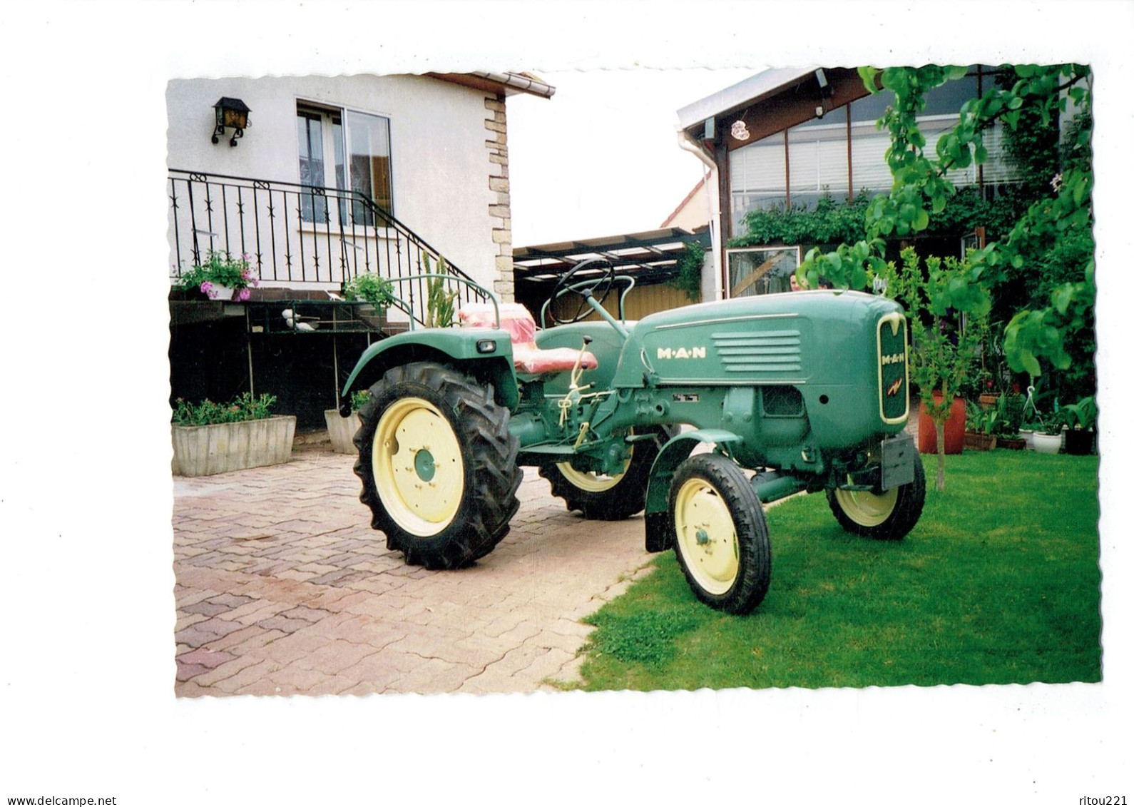 Cpm 21 - Côte D'Or - VARANGES - N° 10 - M. Brullebaut Restaurateur De Tracteurs - Tracteur Gros Plan M.A.N. Vert - Trattori