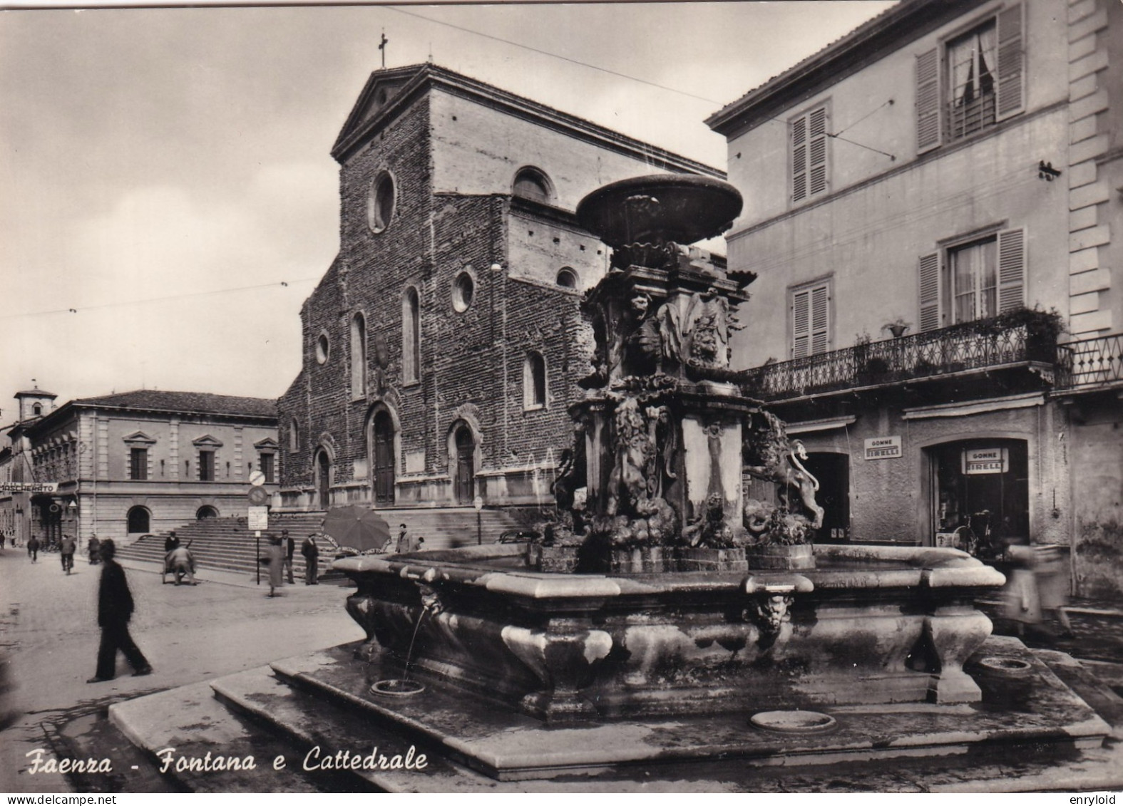 Faenza Fontana E Cattedrale - Faenza