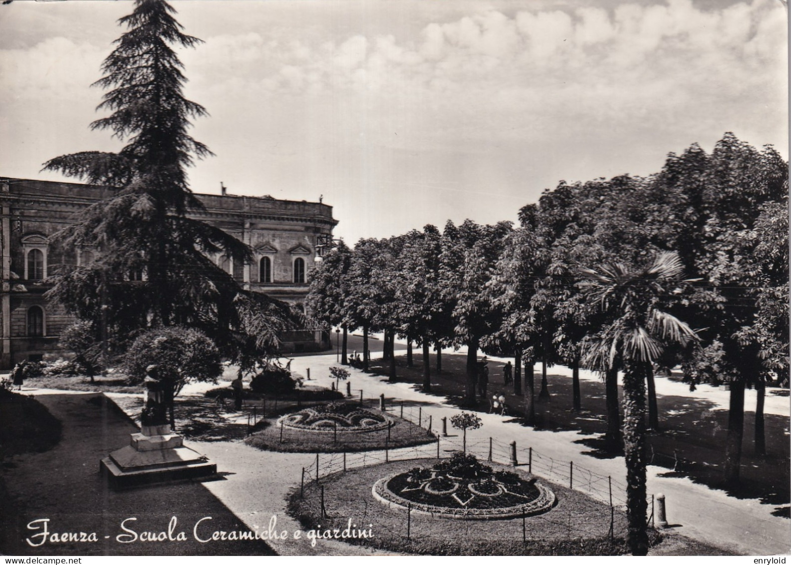 Faenza Scuola Ceramiche E Giardini - Faenza