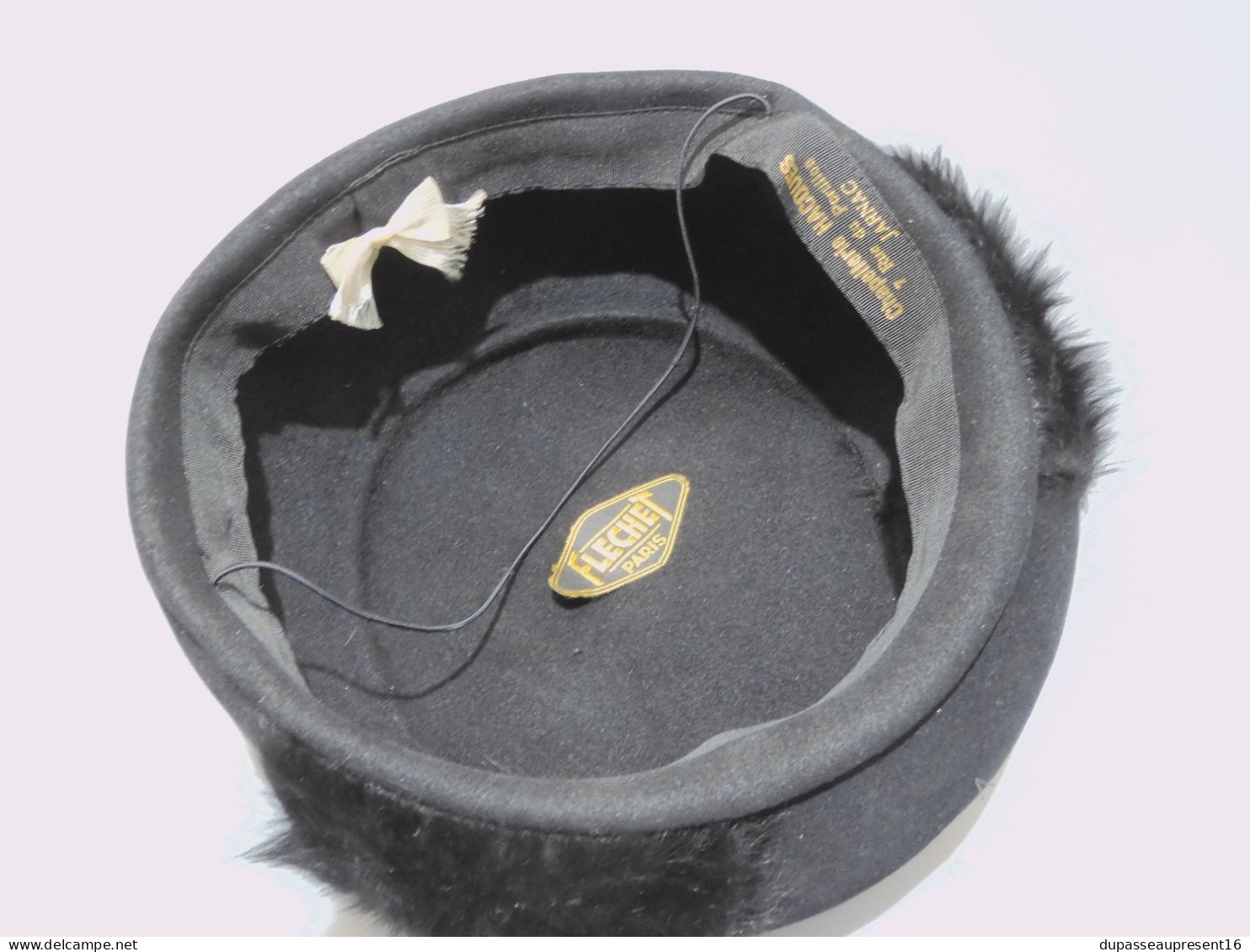 -ANCIEN PETIT CHAPEAU de FEMME NOIR FLECHET PARIS CHAPELLERIE HACQUES  JARNAC       E