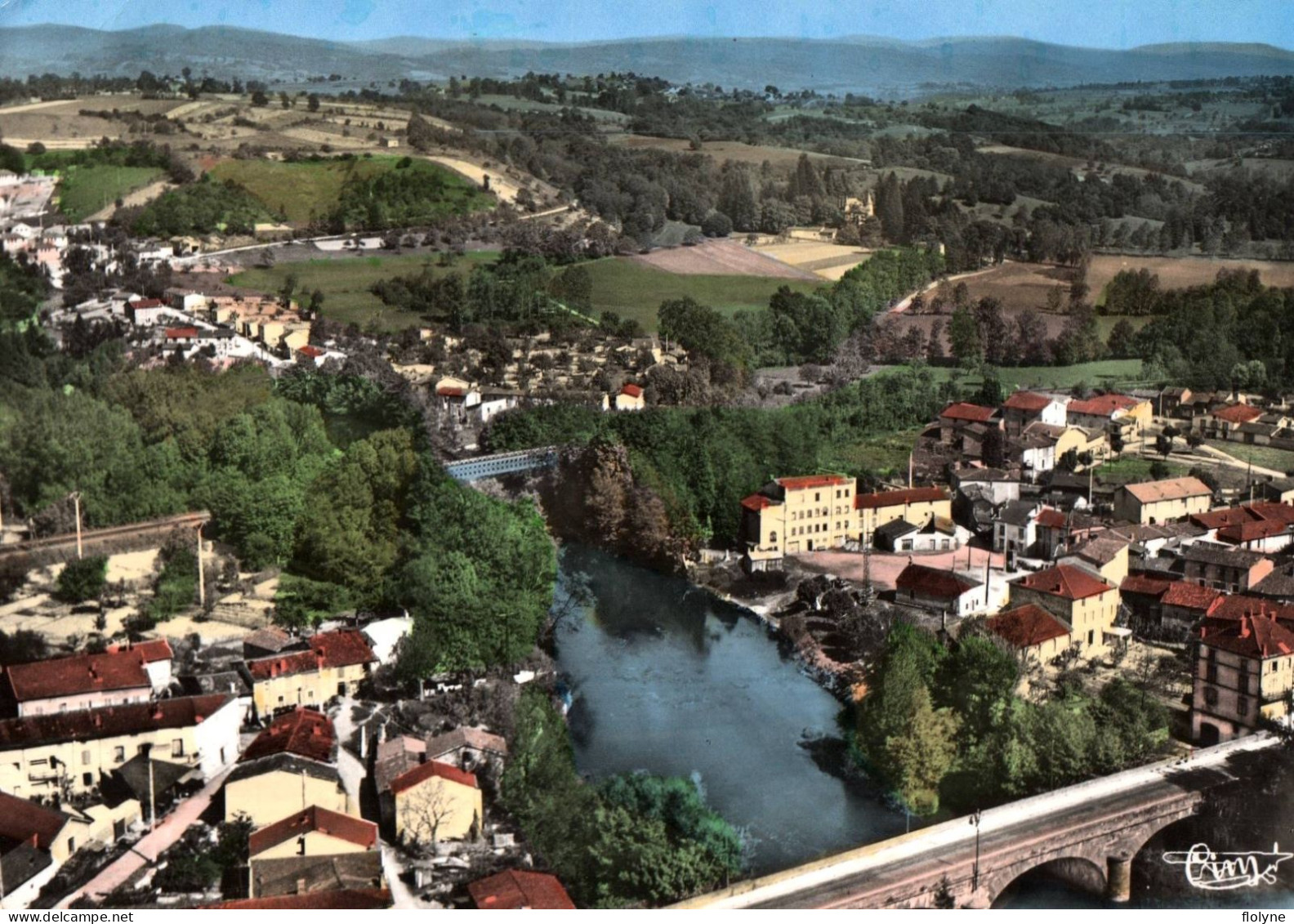 Courpière - Vue Sur Le Pont Et La Vallée De La Dore - Courpiere