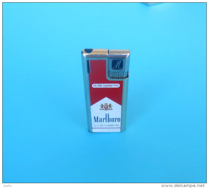 MARLBORO .... 20 class A cigarettes ... vintage gas lighter * Old essence plus légère Alte Benzinfeuerzeug gasoline