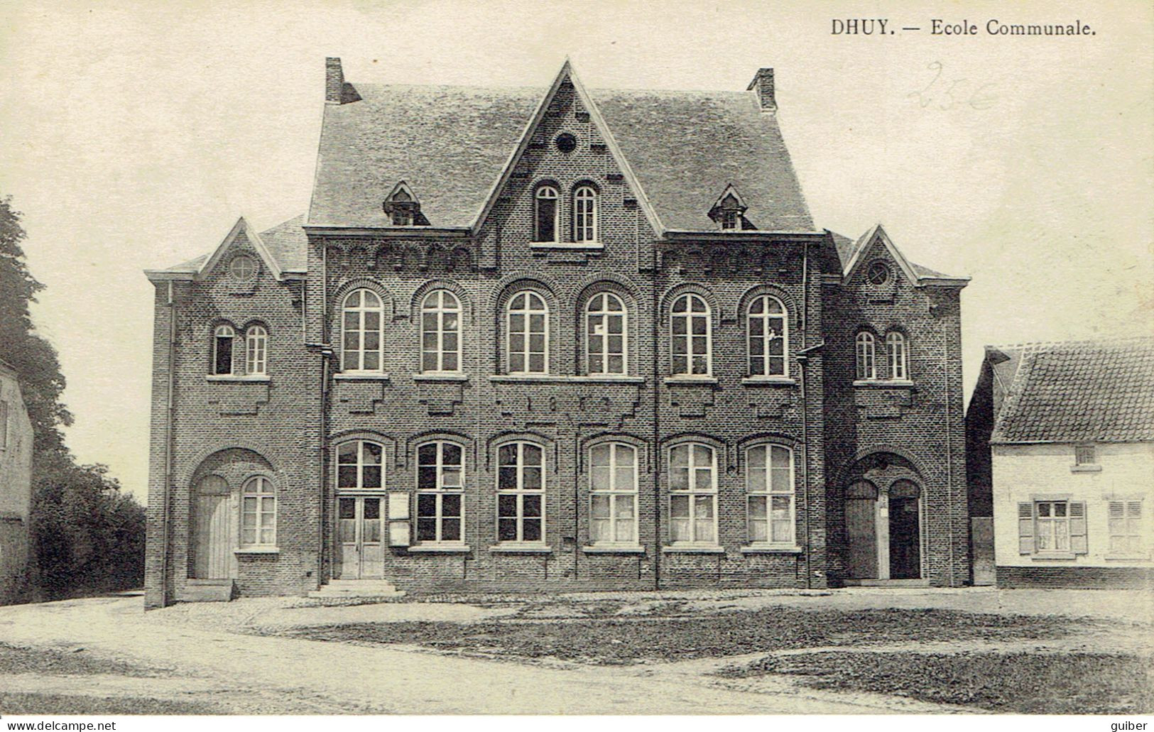 Dhuy Prés D'eghezée  Ecole Communale  Pinon Vezin  - Eghezée