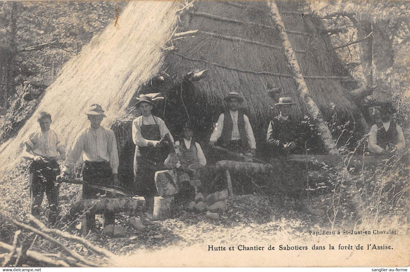 CPA 03 HUTTE ET CHANTIER DE SABOTIERS DANS LA FORET DE L'ASSISE - Autres & Non Classés