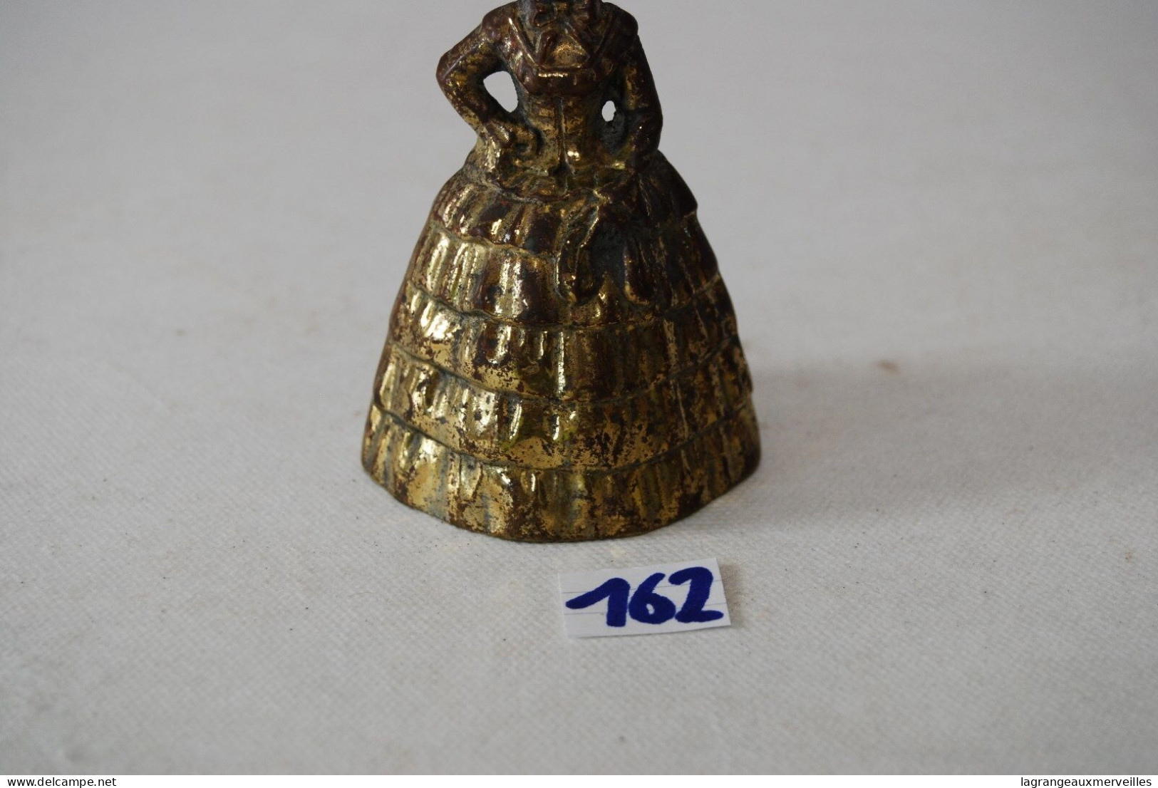 C162 Elégante Mini Cloche De Table En Cuivre - XIX - Rare - Collection - Bells