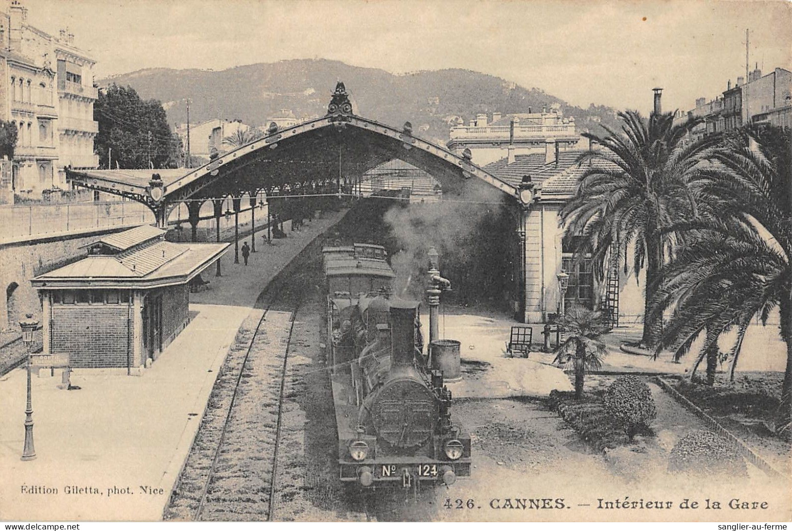 CPA 06 CANNES / INTERIEUR DE LA GARE / TRAIN - Cannes