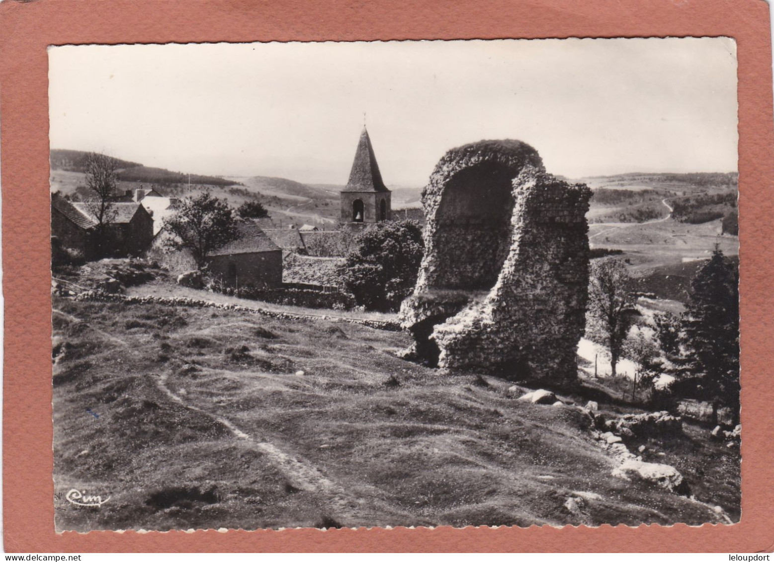 CHATEAUNEUF DE RANDON  RUINES DE LA TOUR DES ANGLAIS - Chateauneuf De Randon