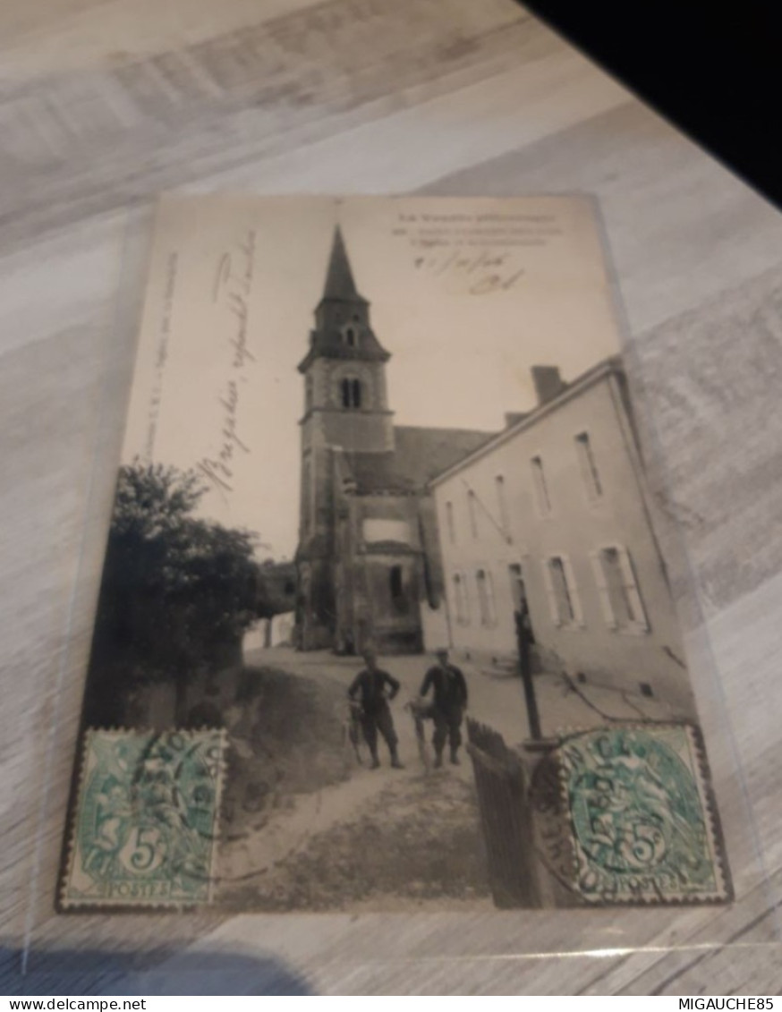 Carte  Postale N 454 SAINT-FLORENT-DES-BOIS L église Et La Gendarmerie - Saint Florent Des Bois