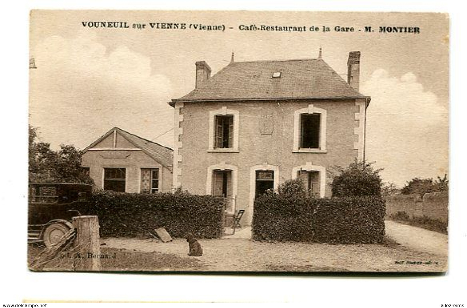 CPA  86 : VOUNEUIL  Sur VIENNE   Café Montier   A  VOIR  !!!!!!! - Vouneuil Sur Vienne