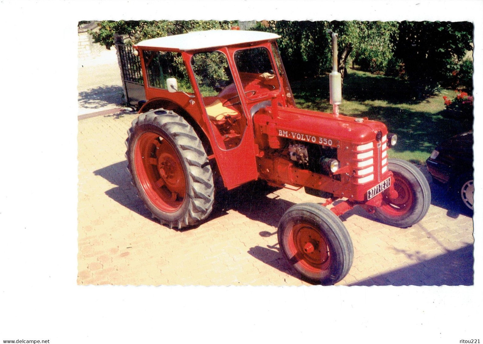 21 - Côte D'Or - VARANGES - N° 34 - M. Brullebaut - Restaurateur De Tracteurs - Tracteur Rouge Gros Plan BM VOLVO 350 - Tractors