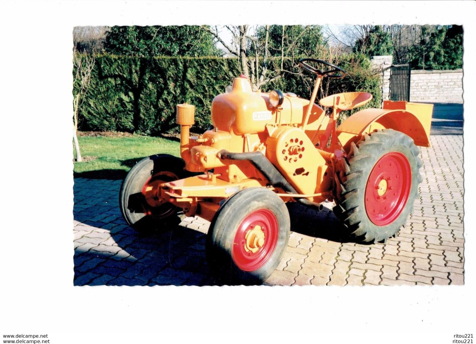 21 - Côte D'Or - VARANGES - N° 16 - M. Brullebaut - Restaurateur De Tracteurs - Tracteur Gros Plan KAELBLE - Trattori