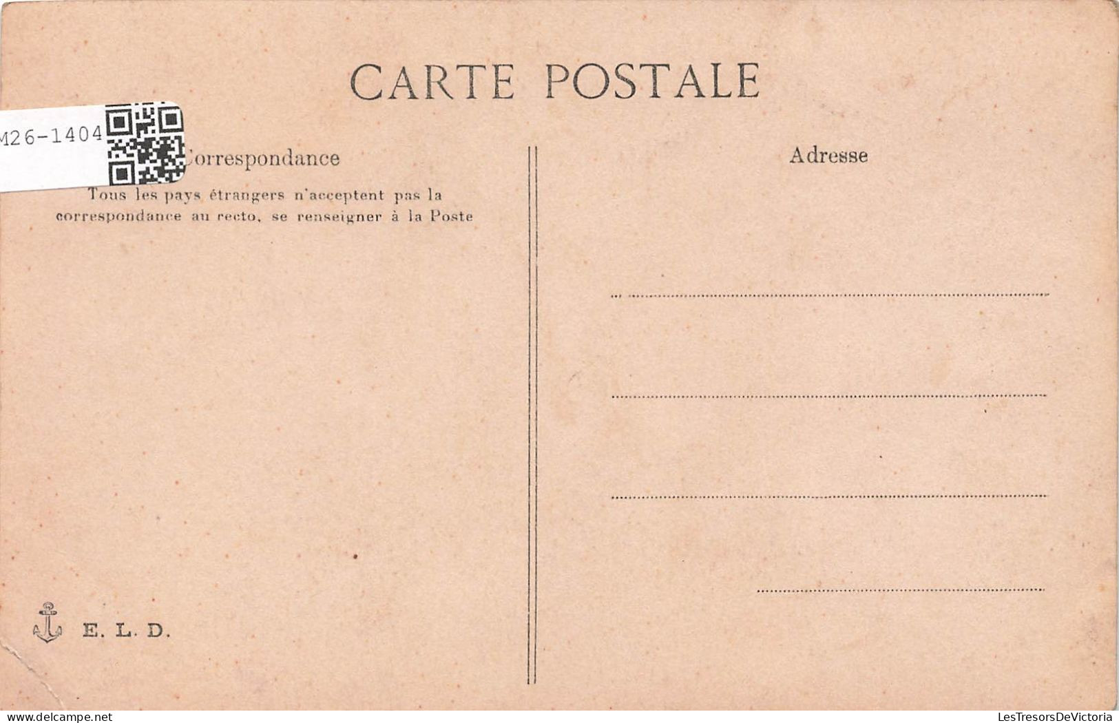 FANTAISIES - Un Homme Amoureux, Souriant Tout En Touchant Son Cœur - Carte Postale Ancienne - Männer