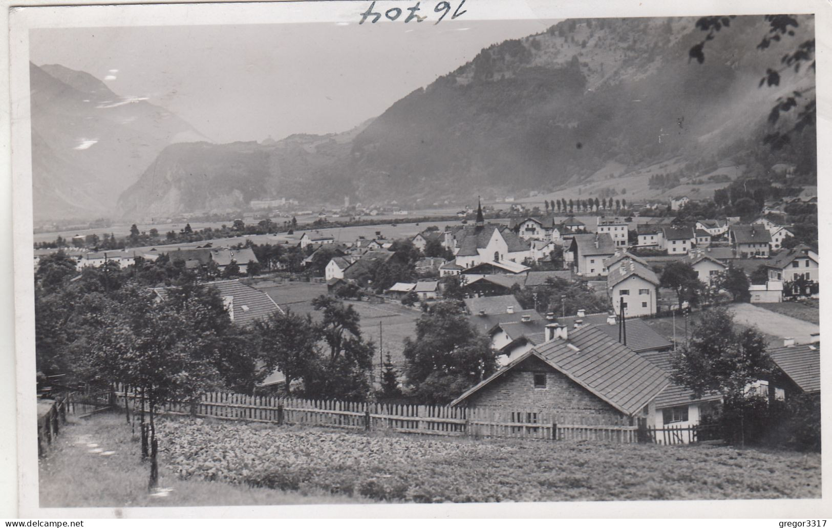 D9970) LANDECK ZAMS - FOTO AK Mit Holzzaun U. Haus Im Vordergrund ALT ! - Landeck