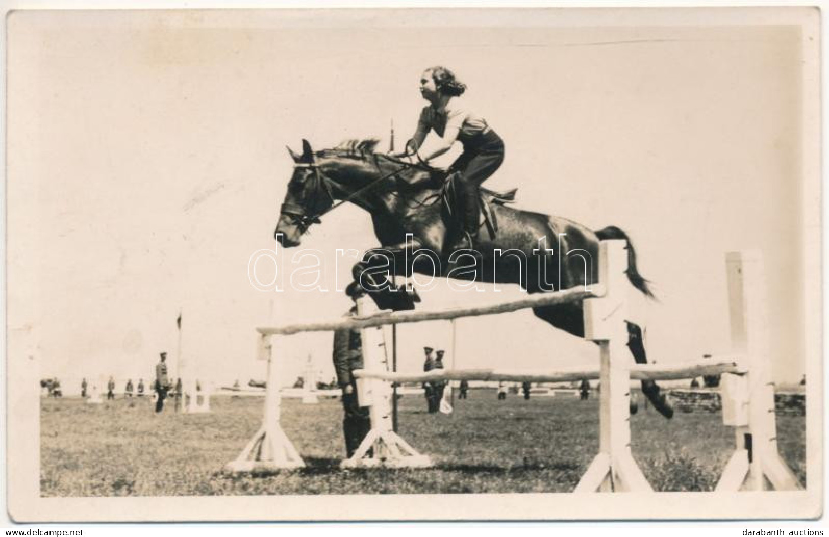 * T2/T3 Arad, Concurs Hipic / Lovas Verseny, Díjugratás / Equestrian Competition, Show Jumping, Lady With Horse. Foto Po - Ohne Zuordnung