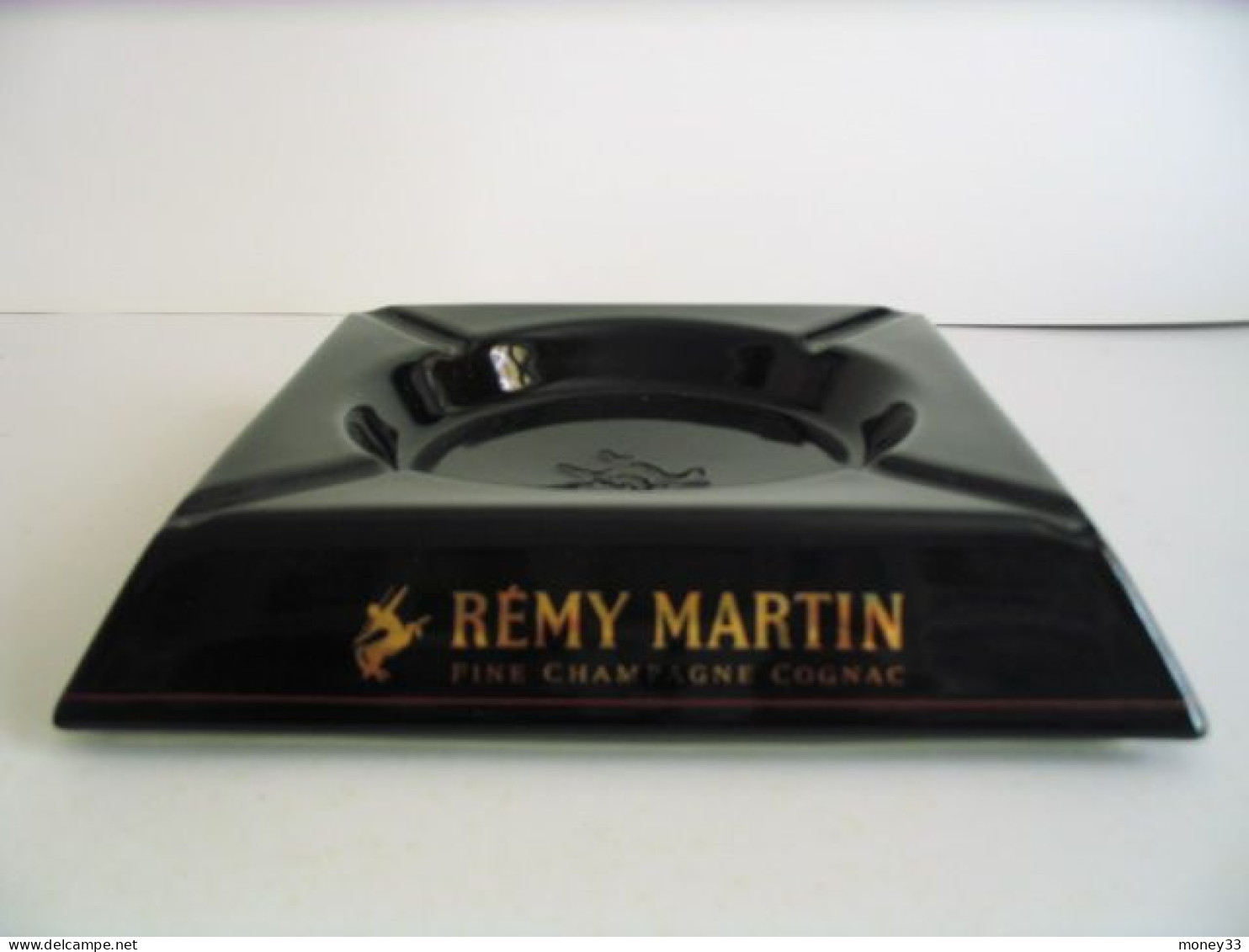 Cendrier " Rémy Martin " Fine Champagne Cognac Made In France - Cendriers