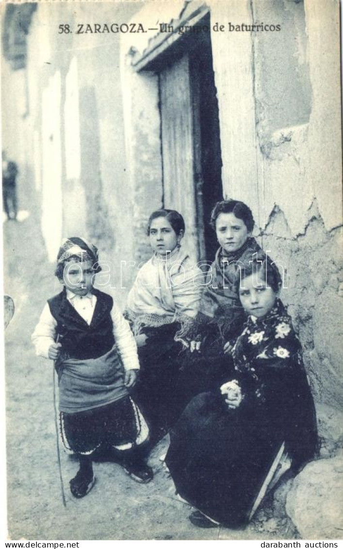 ** T2/T3 Zaragoza, Un Grupo De Baturricos / A Group Of Batturros; Children, Spanish Folklore, From Postcard Booklet (EK) - Non Classés