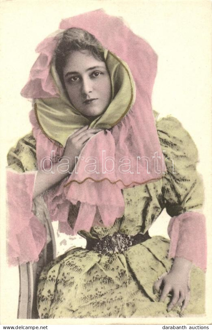 * T2 Lady In Green Dress, Golden Decorated Postcard - Unclassified