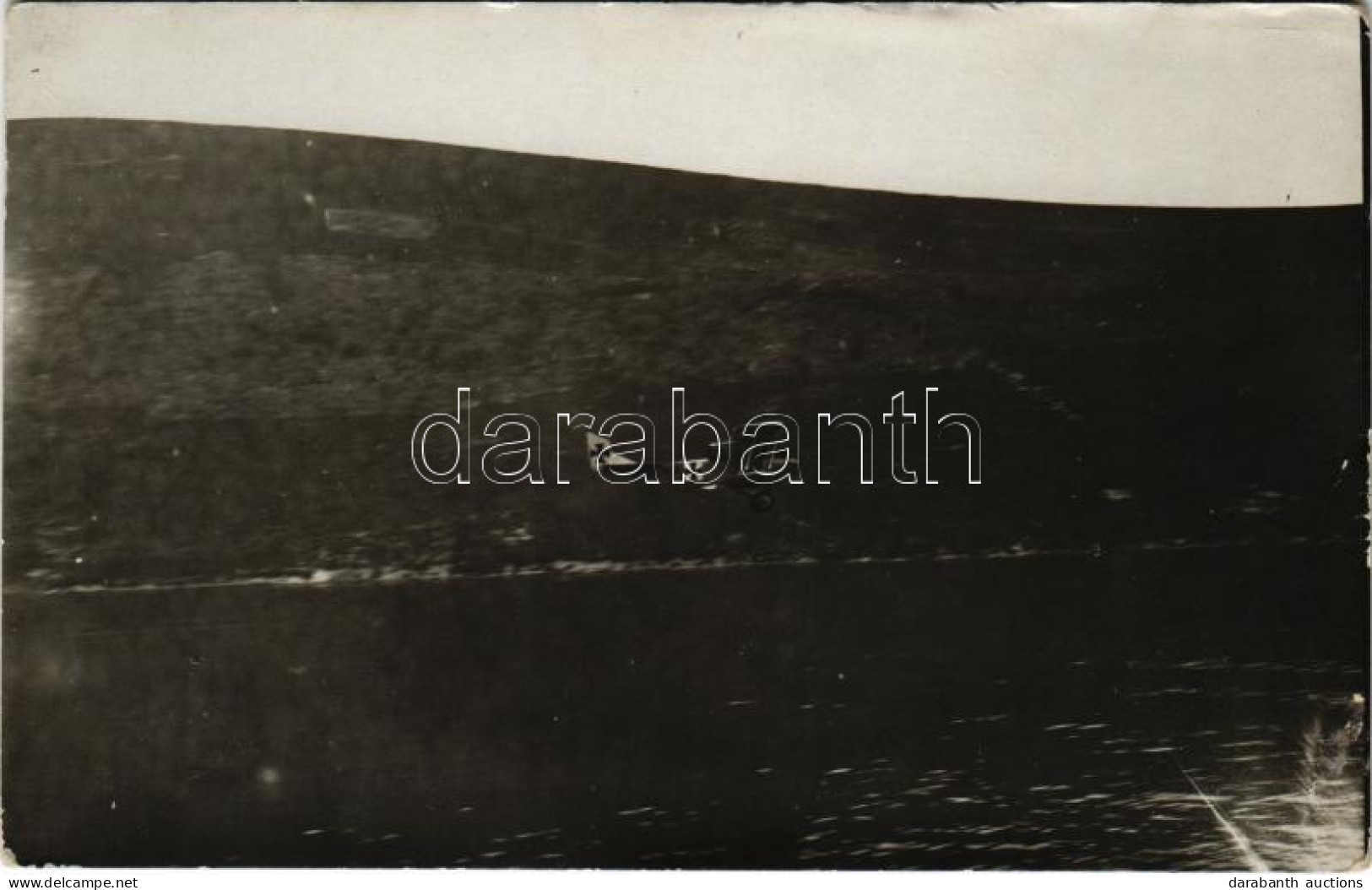 ** T2/T3 An Unidentified Land-based Biplane, Most Likely An Albatross, Flies Low Over The Water Against The Background O - Unclassified