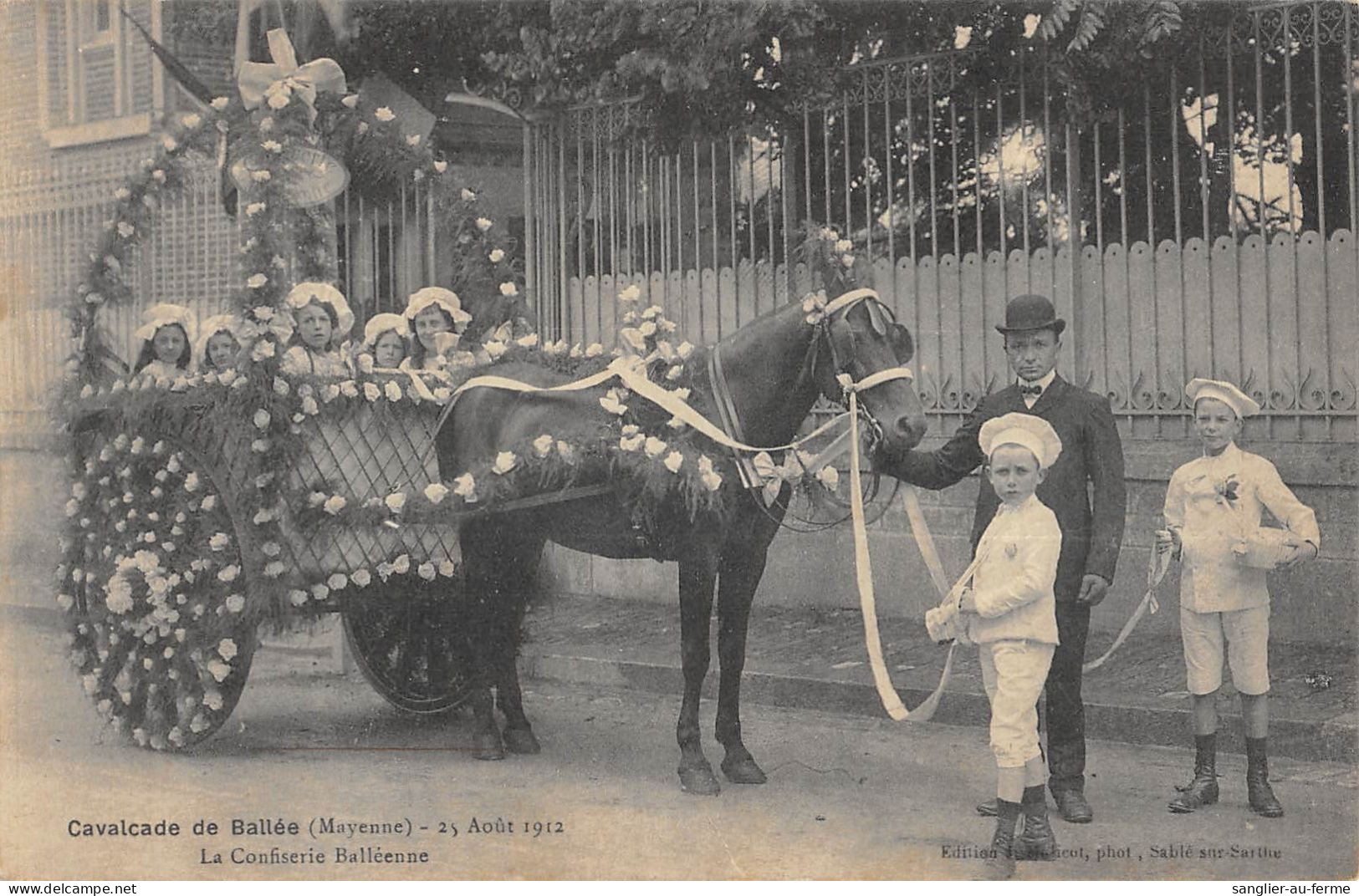 CPA 53 CAVALCADE DE BALLEE / MAYENNE / 25 AOUT 1912 / LA CONFISERIE BALLENNE - Other & Unclassified