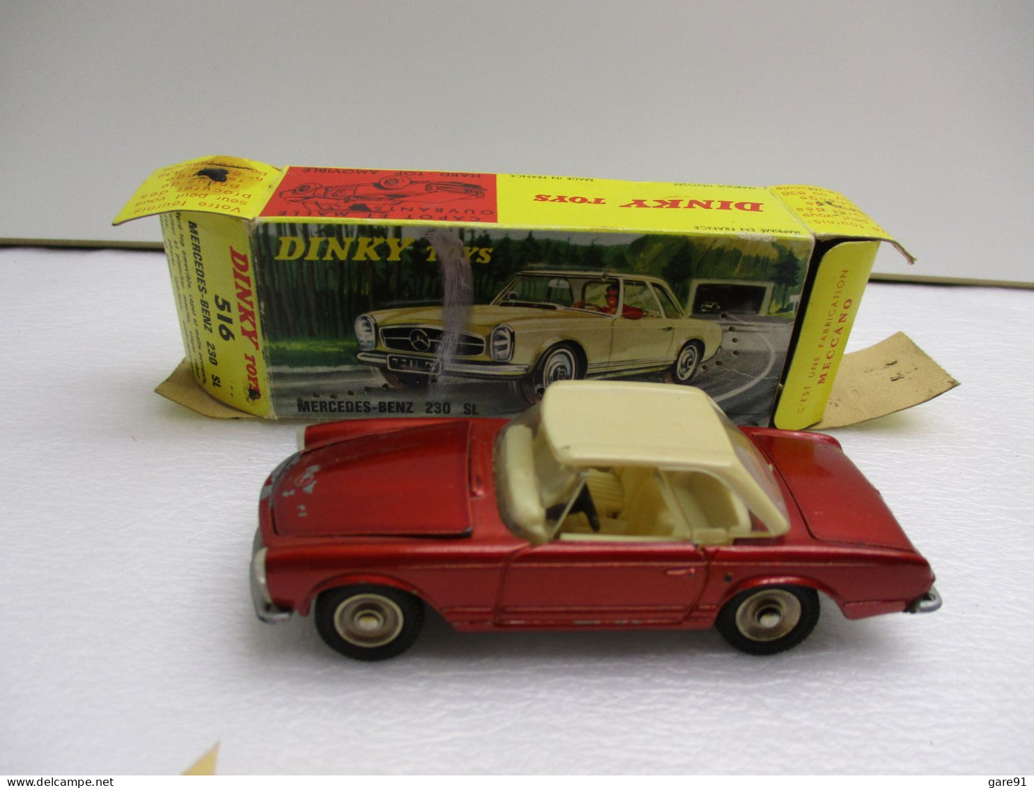 Dinky Toys : Mercedes 230 SL - Dinky