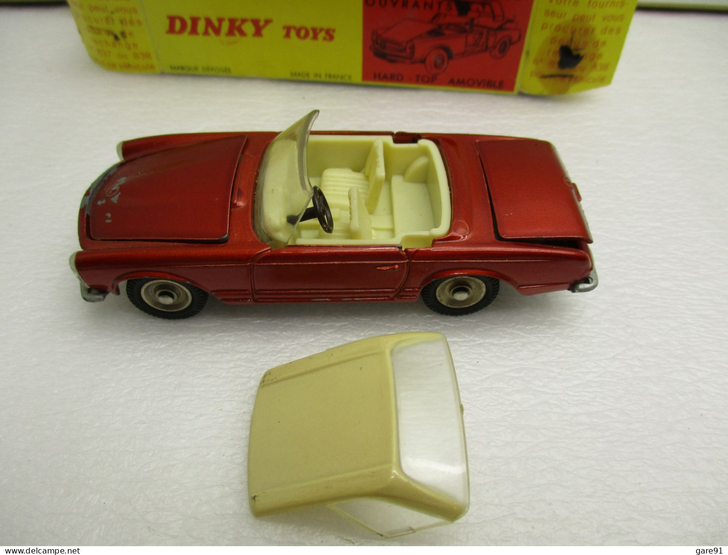 Dinky Toys : Mercedes 230 SL - Dinky