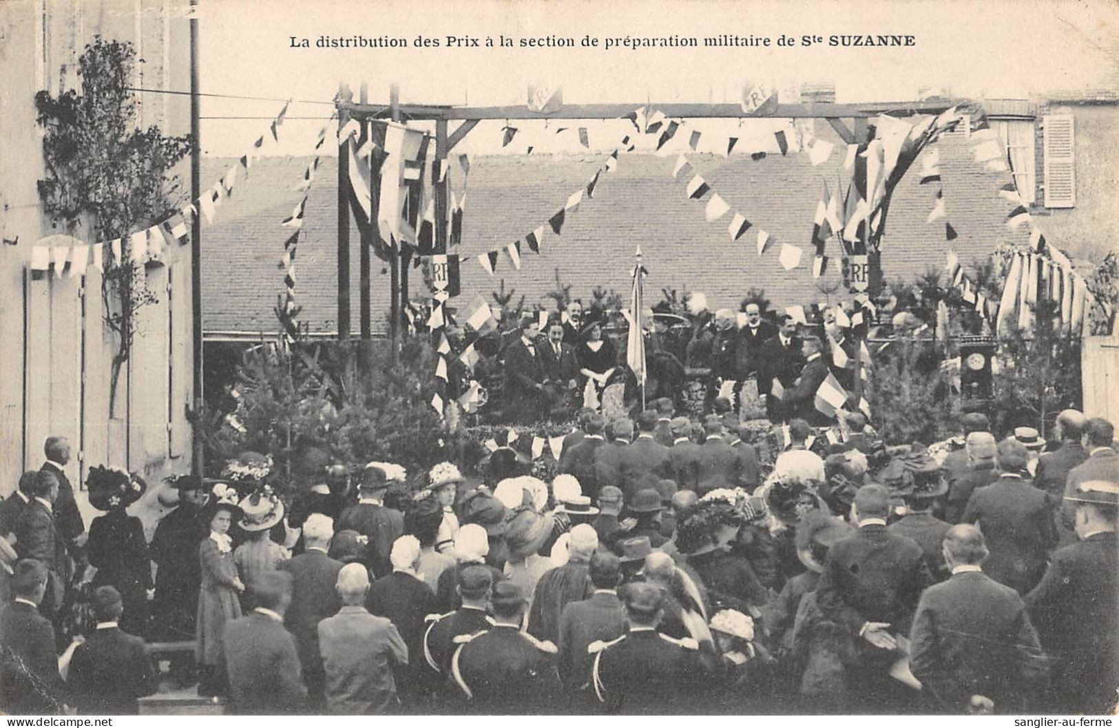 CPA 53 LA DISTRIBUTION DES PRIX A LA SECTION DE PREPARATION MILITAIRE DE SAINTE SUZANNE - Autres & Non Classés