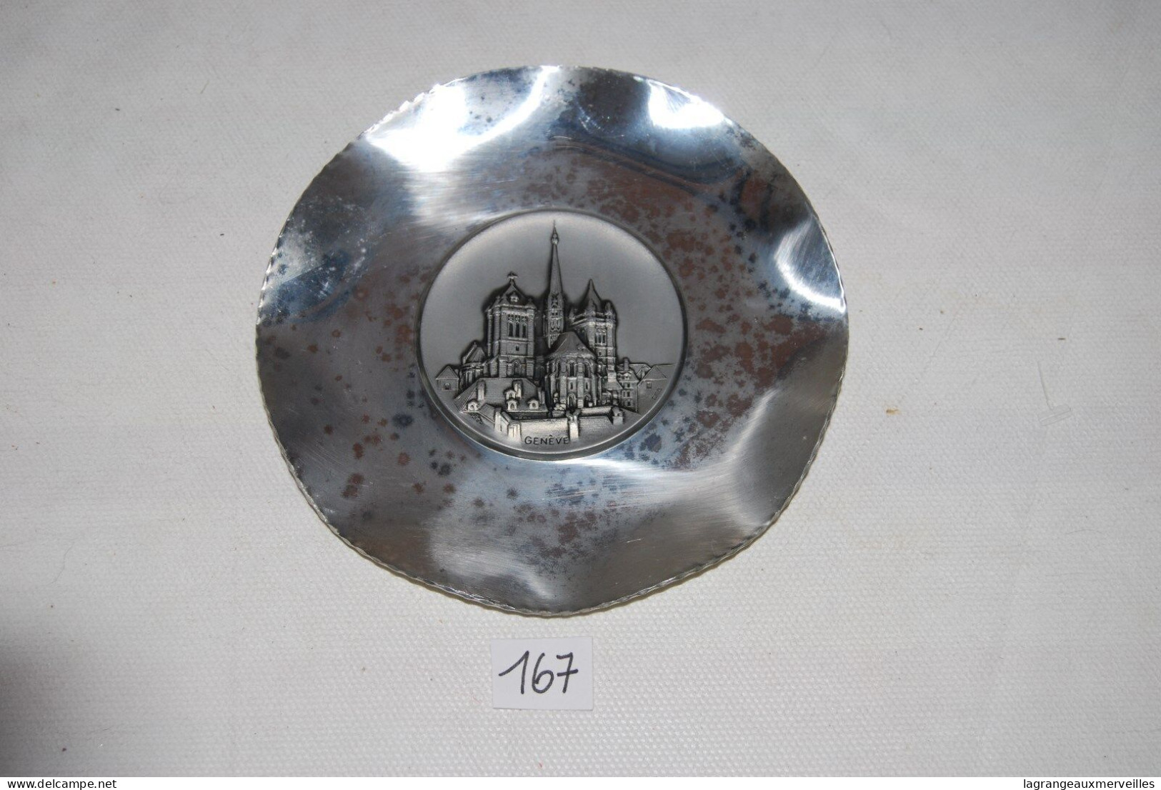 C167 Assiette De Décoration - Souvenir De Genève - SUISSE - Leuchten & Kronleuchter