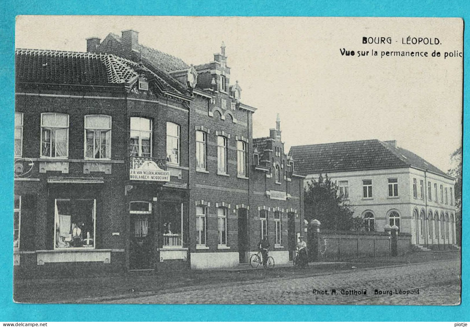 * Leopoldsburg - Bourg Léopold (Limburg) * (Phot A. Gotthold) Vue Sur La Permanence De Police, Boulanger, Bakkerij, TOP - Leopoldsburg