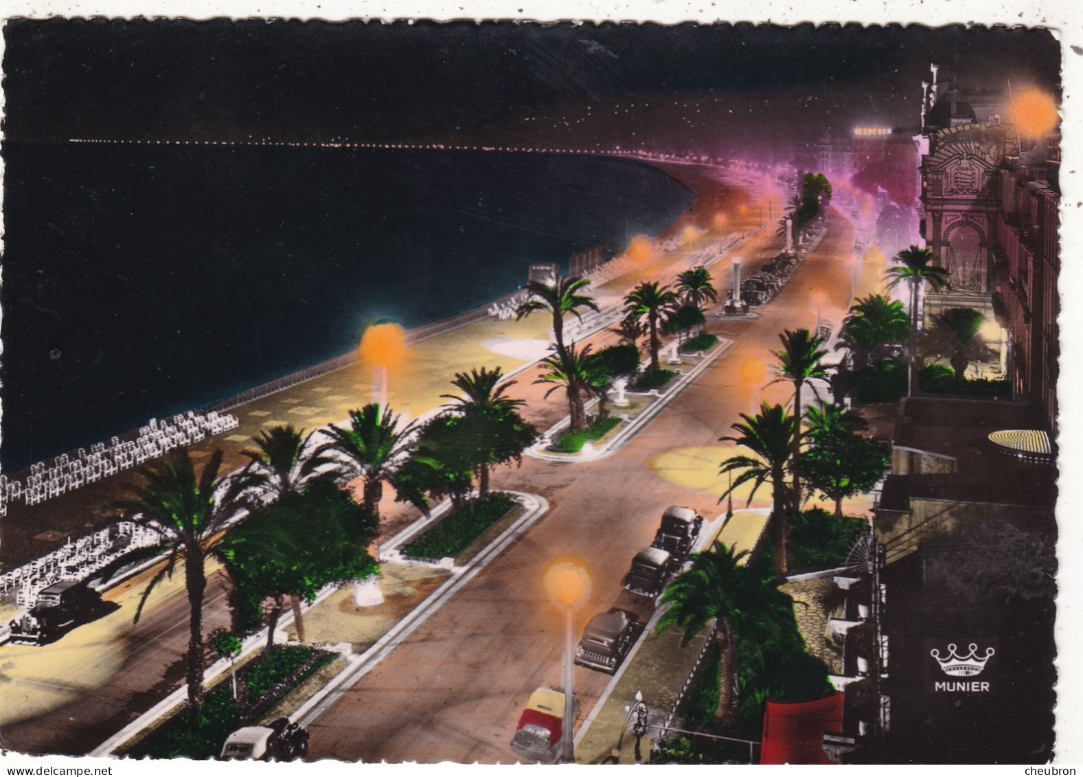 06. NICE.  NICE LA NUIT . CPA.  LA PROMENADE DES ANGLAIS . LA BAIE DES ANGES.  ANNEES 50 COULEUR - Nizza By Night