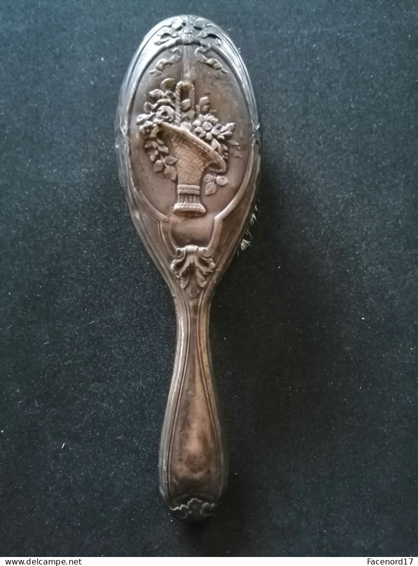 Petite Brosse Douce Argent Motif Floral Style Louis XVI - Silverware