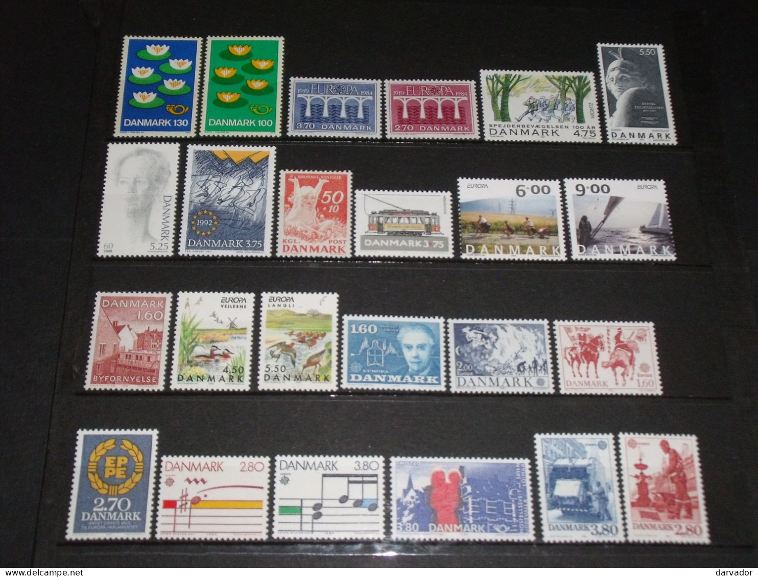 CAISSE BLEUE / DANEMARK  : Divers Timbres Tous Neuf **  MNH - Collections