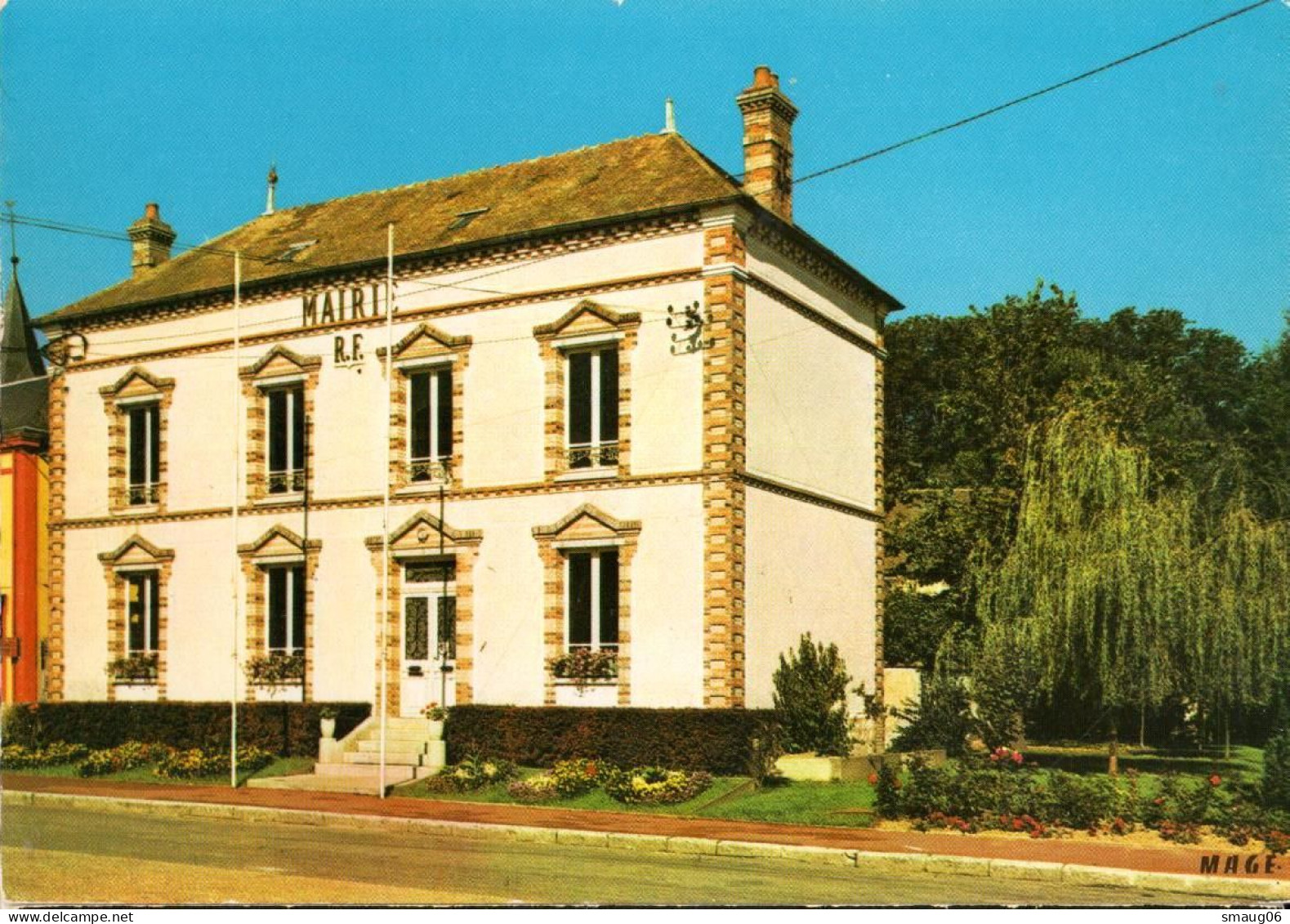 89 - SAINT-VALERIEN - LA MAIRIE - Saint Valerien