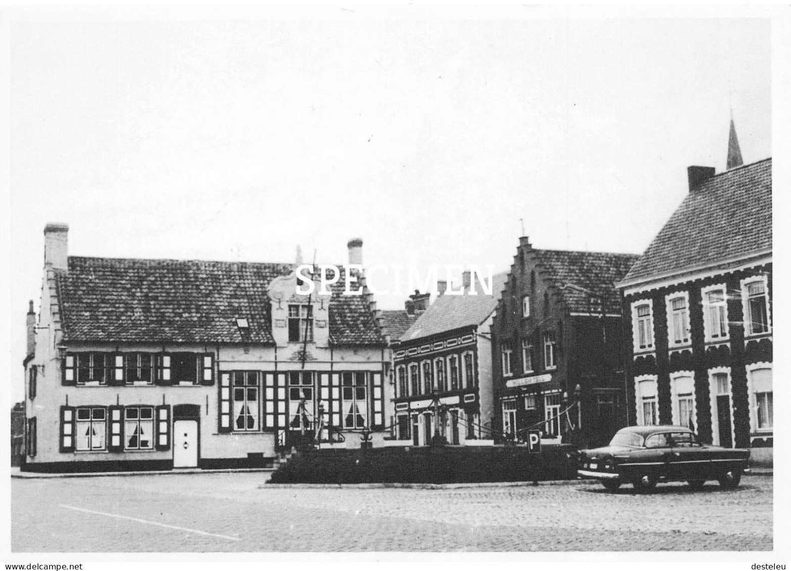 De Markt Met Het Gemeentehuis - Oedelem - Beernem