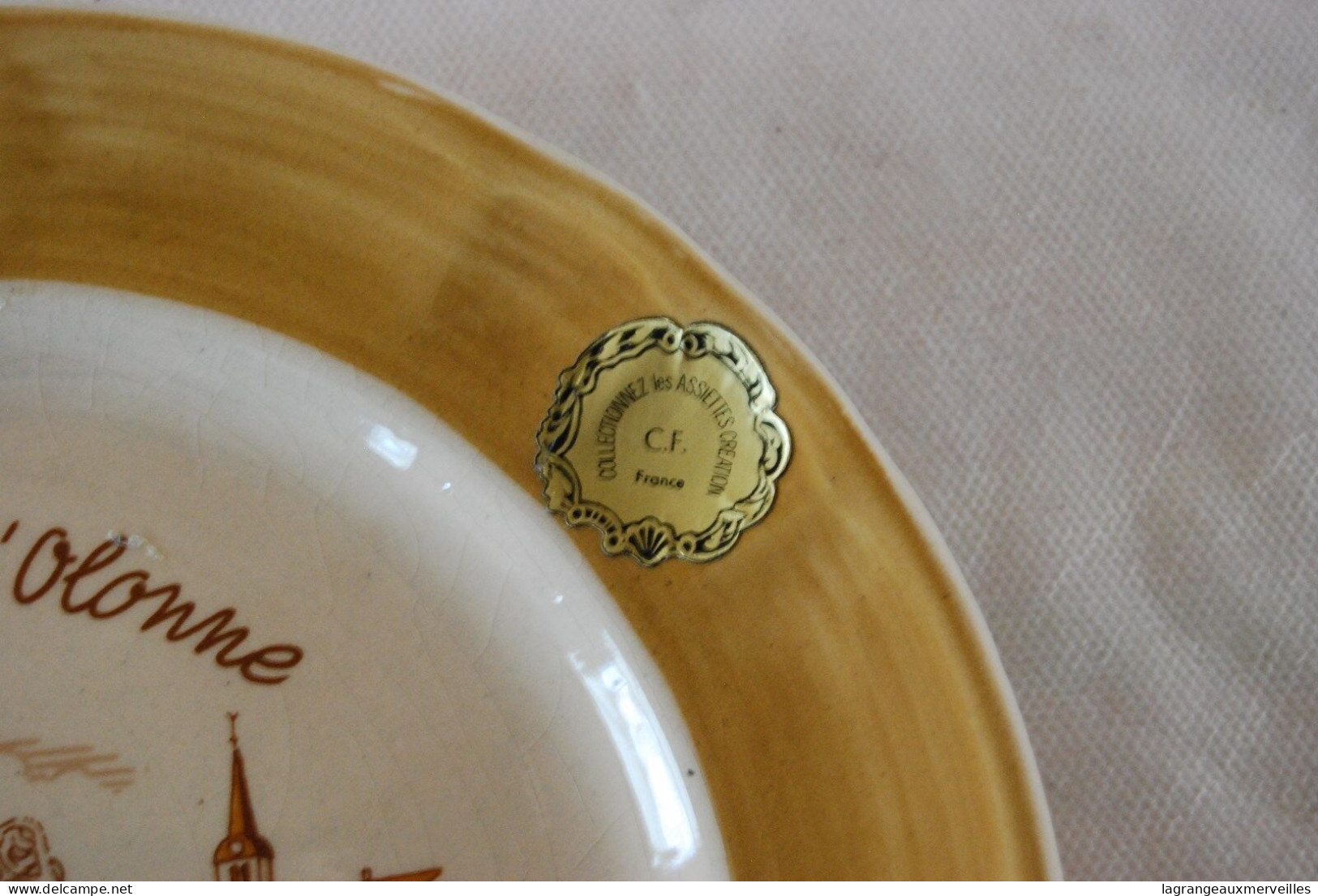 C172 Assiette Souvenir Des Sables D'Olonne - Obj. 'Remember Of'