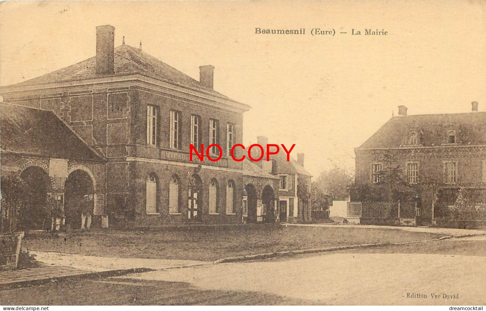 (B&P) 27 BEAUMESNIL. La Mairie 1925. Etat Impeccable... - Beaumesnil