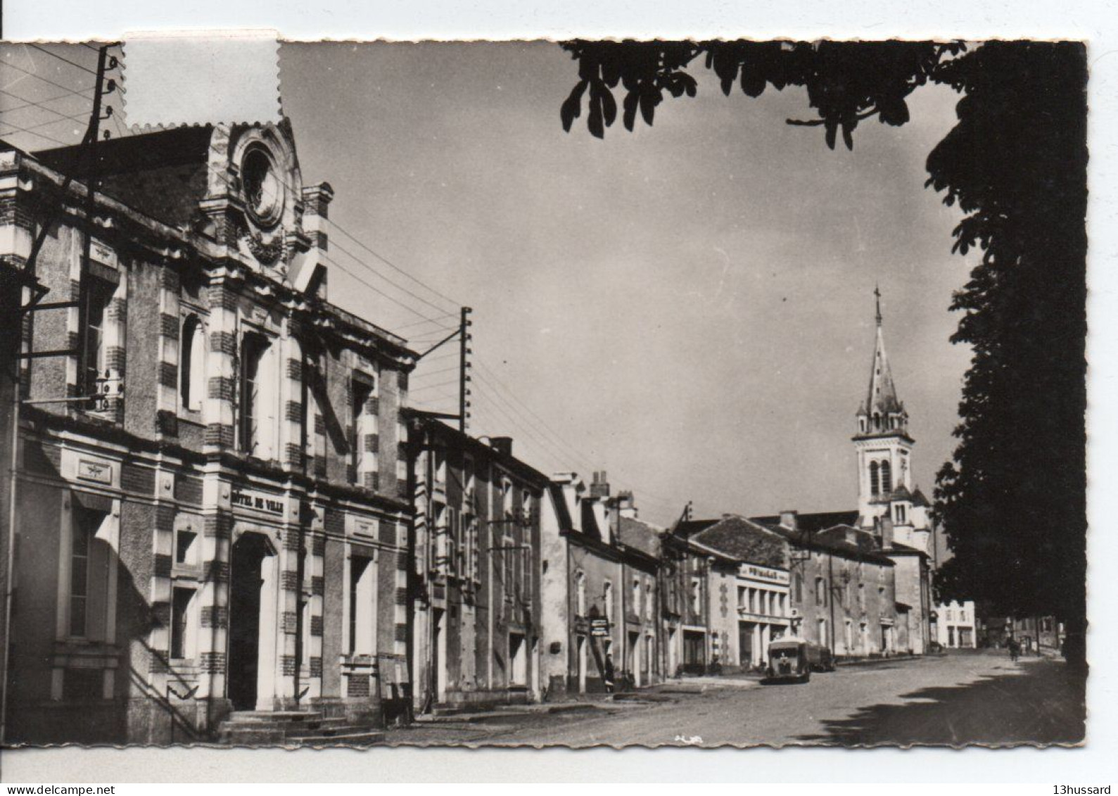 Carte Postale Thénezay - L'Hôtel De Ville - Mairie - Thenezay